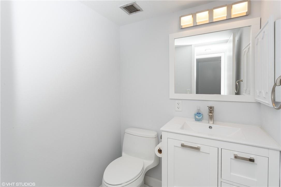 1000 RIVER REACH #123, Fort Lauderdale FL 33315