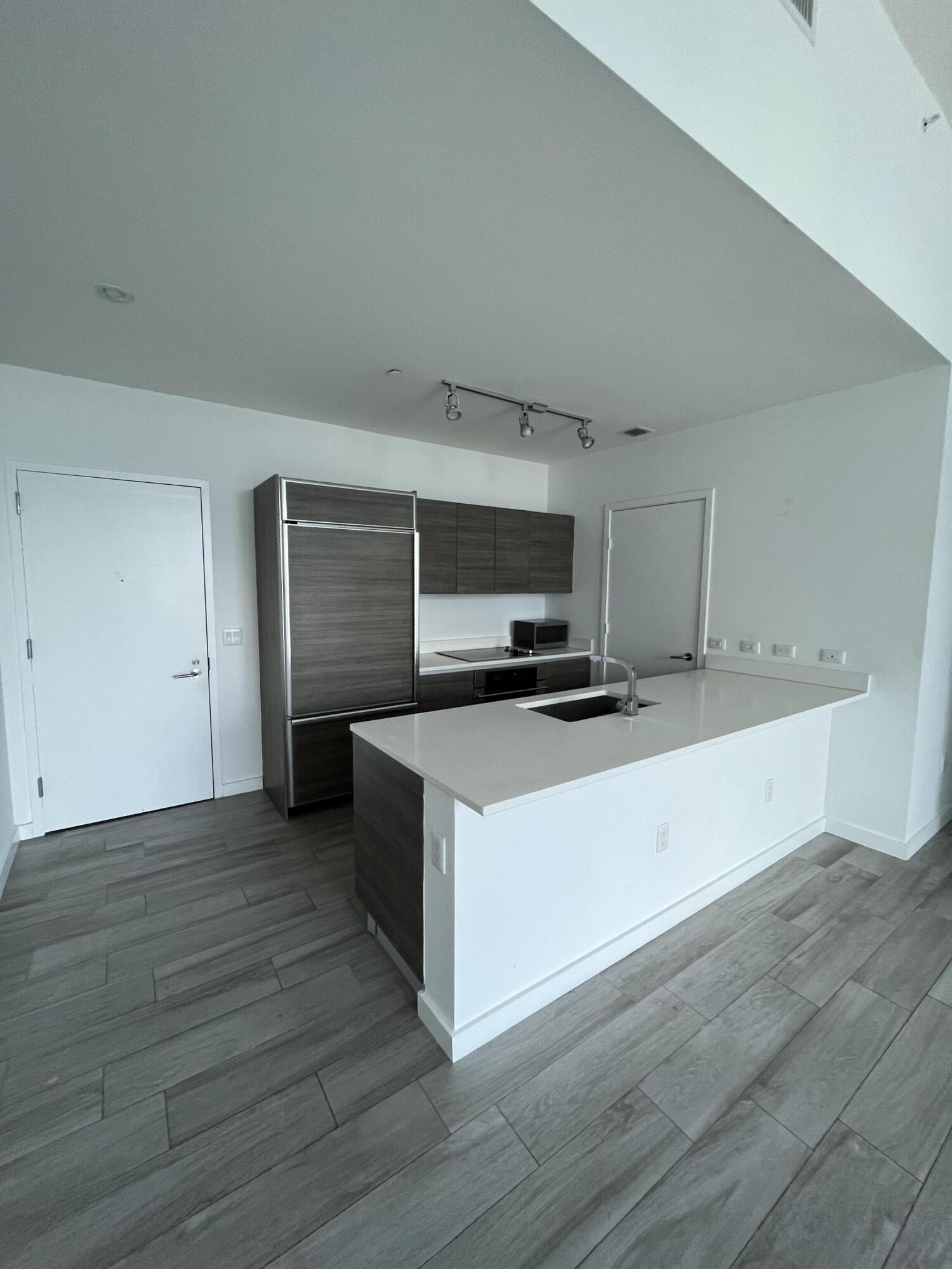 1100 S MIAMI #4209, Miami FL 33130