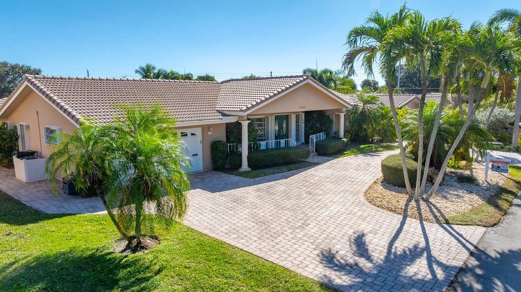 3920 NE 27TH, Lighthouse Point FL 33064
