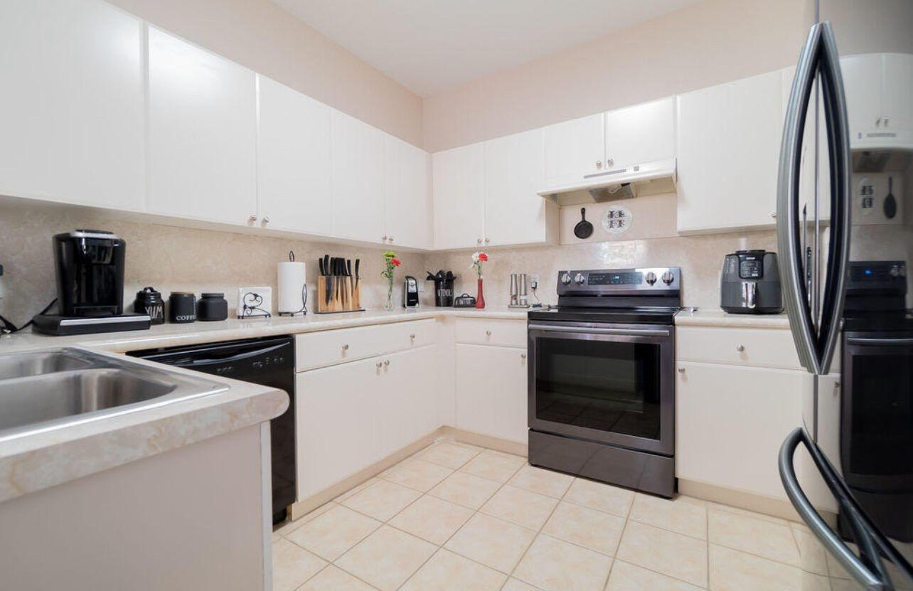 2116 SHOMA #Unit 2116, Royal Palm Beach FL 33414