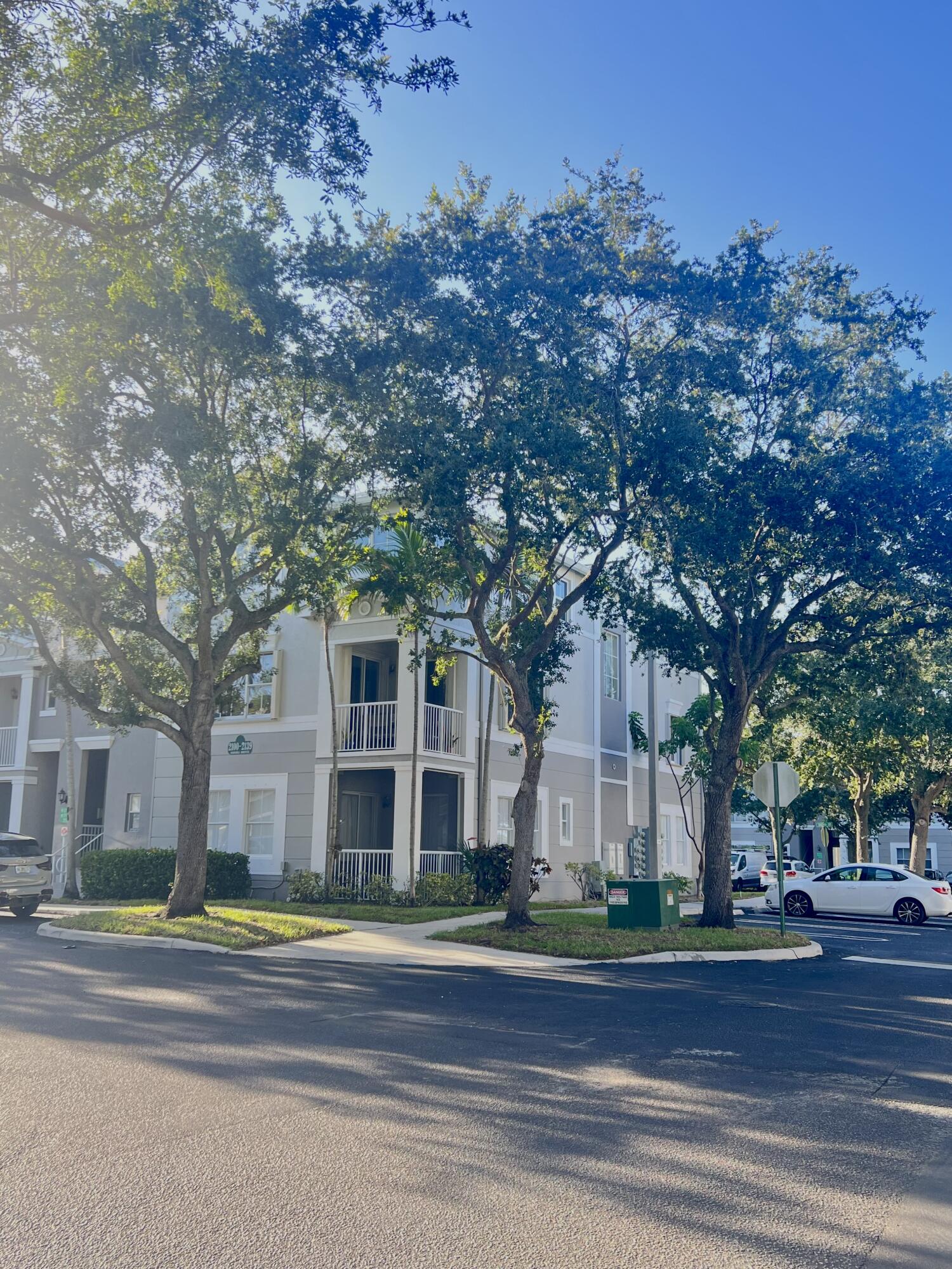 2116 SHOMA #Unit 2116, Royal Palm Beach FL 33414