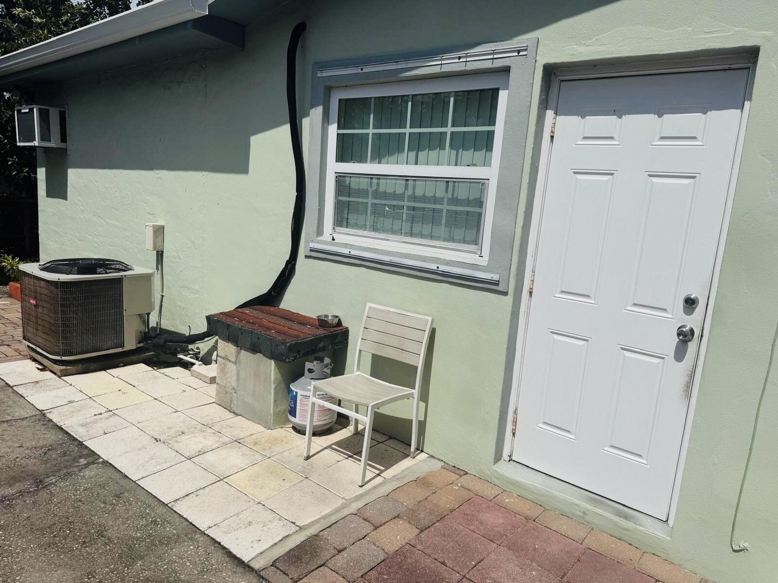 3335 10th, Palm Springs FL 33461