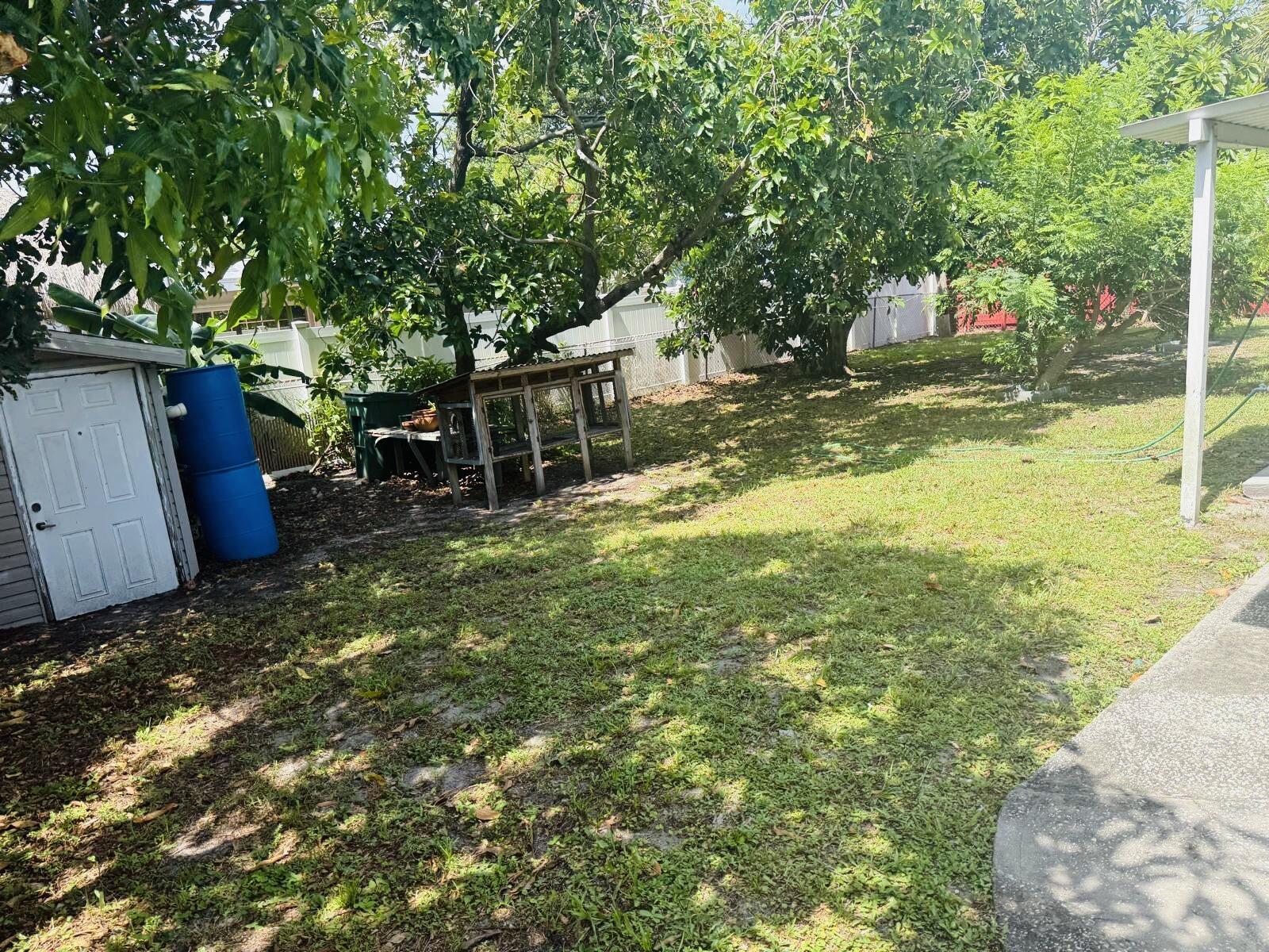 3335 10th, Palm Springs FL 33461