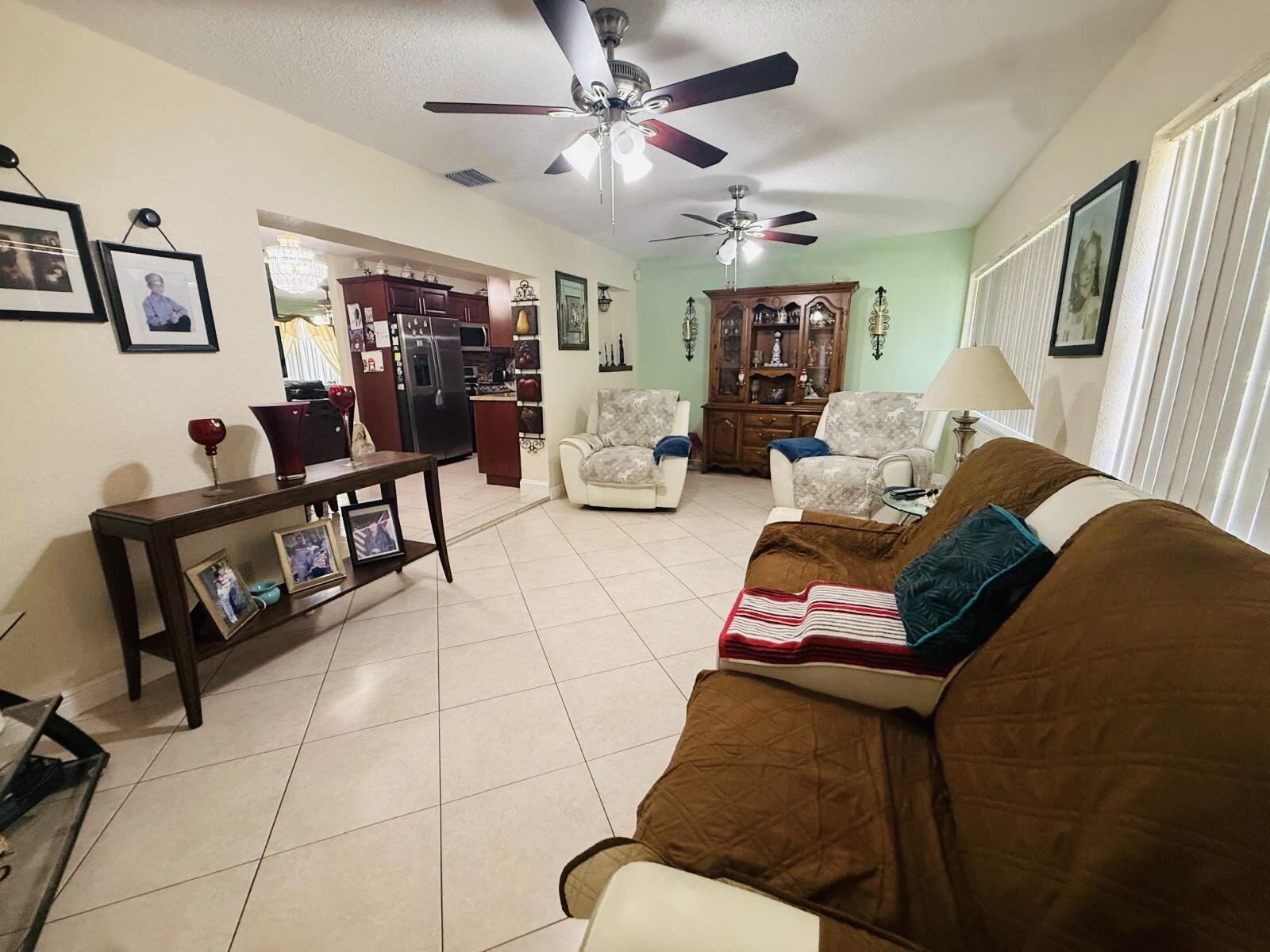 3335 10th, Palm Springs FL 33461