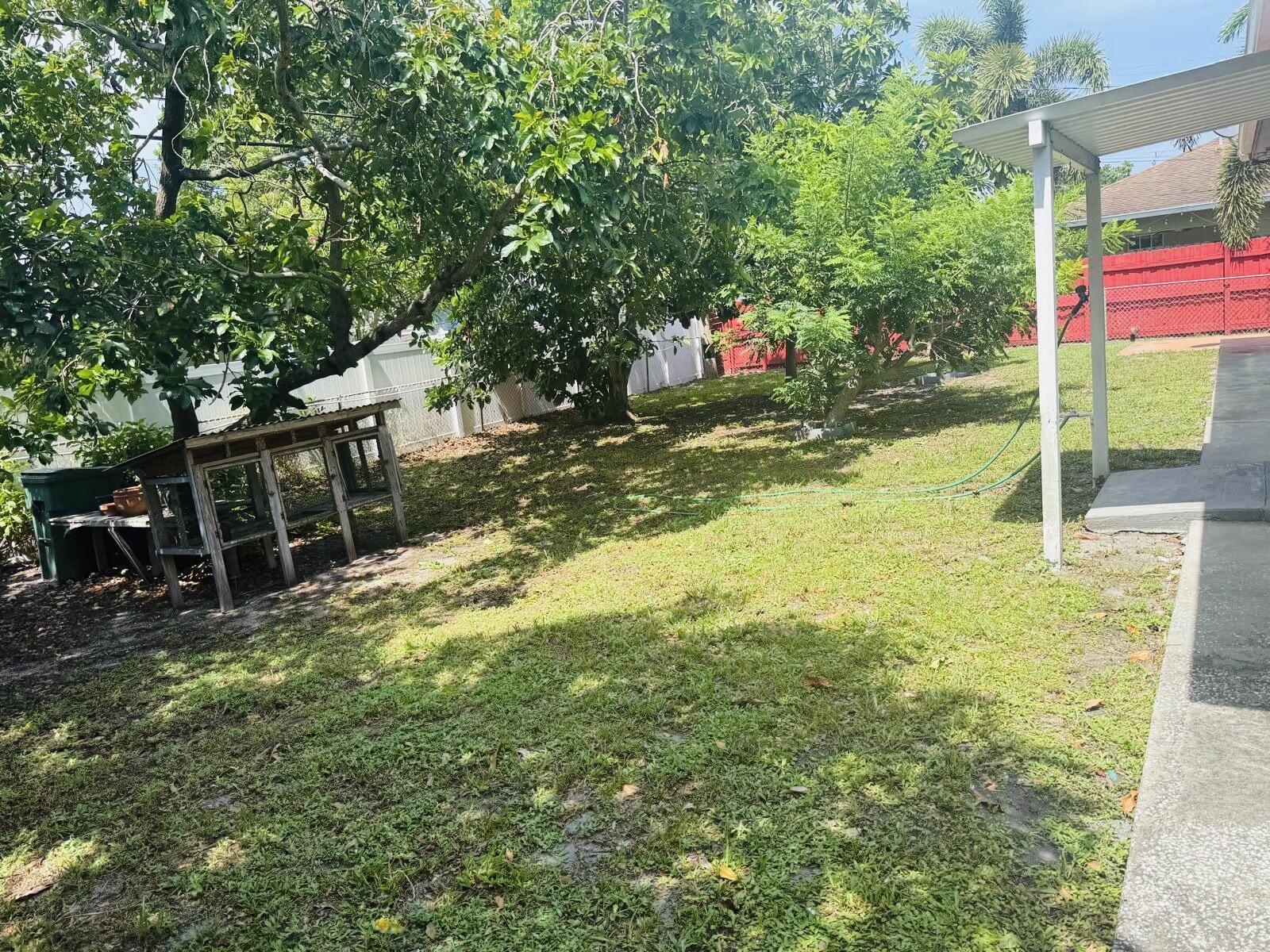 3335 10th, Palm Springs FL 33461