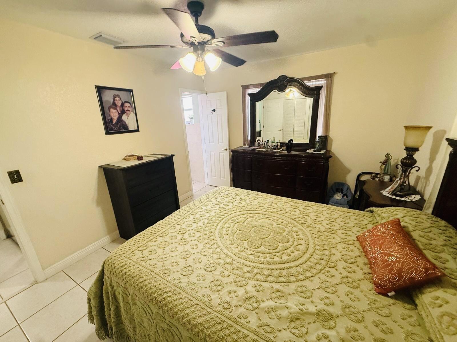 3335 10th, Palm Springs FL 33461