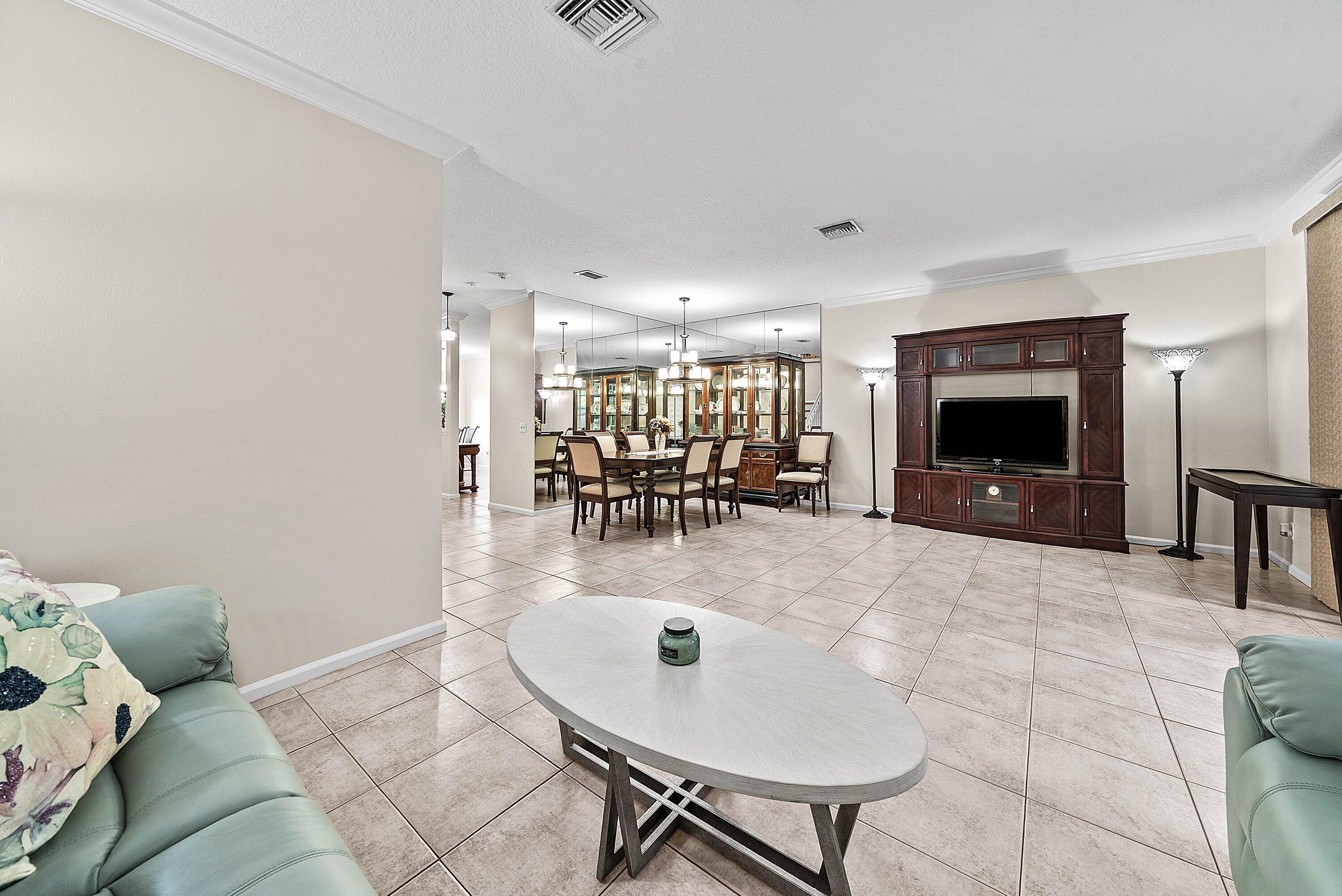 6757 Via Regina, Boca Raton FL 33433