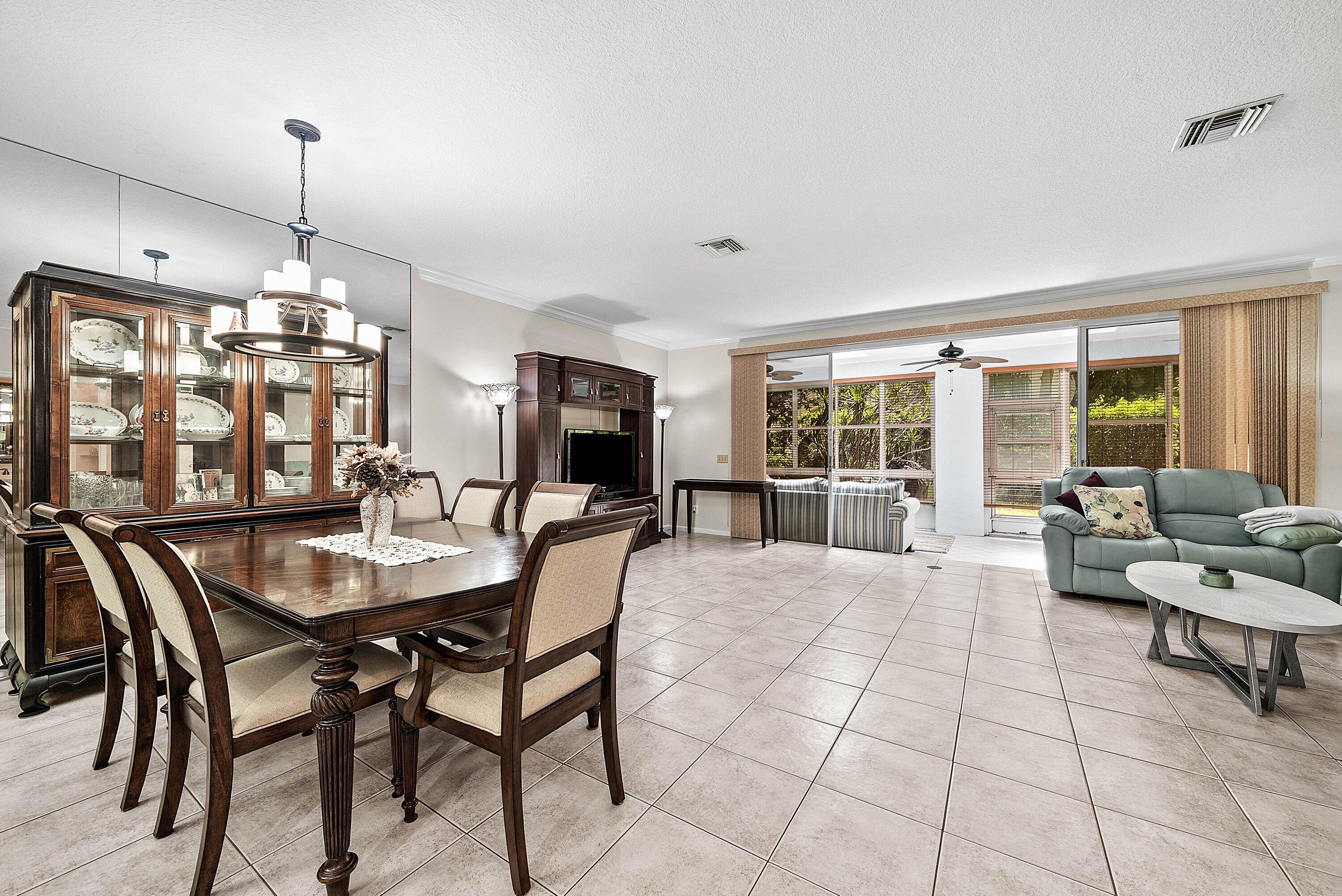 6757 Via Regina, Boca Raton FL 33433
