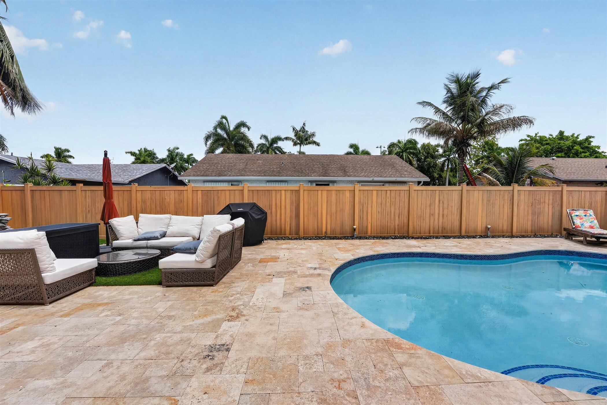 8131 NW 44TH, Lauderhill FL 33351