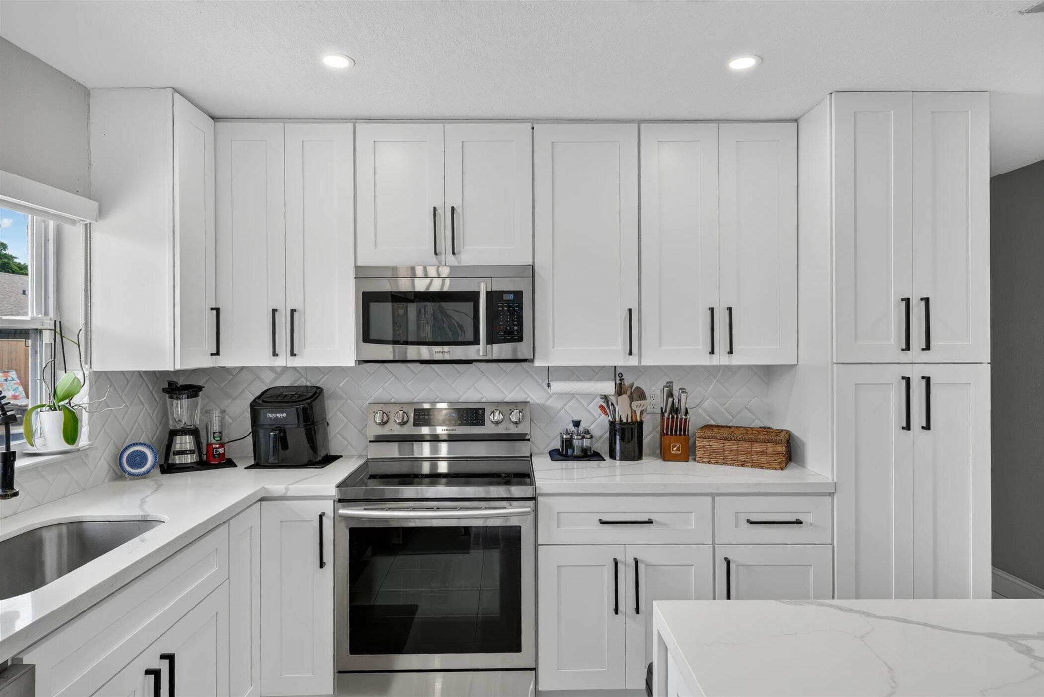 8131 NW 44TH, Lauderhill FL 33351