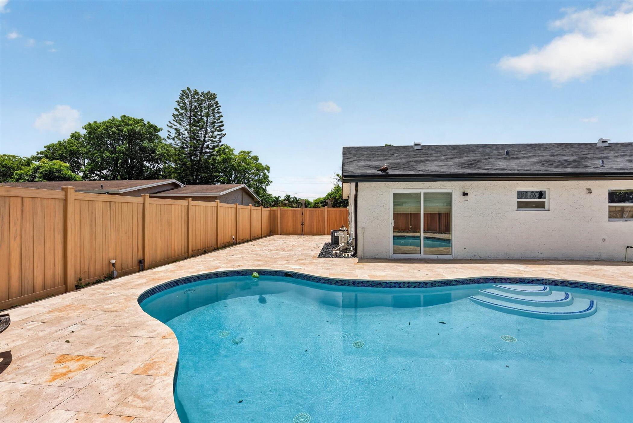 8131 NW 44TH, Lauderhill FL 33351