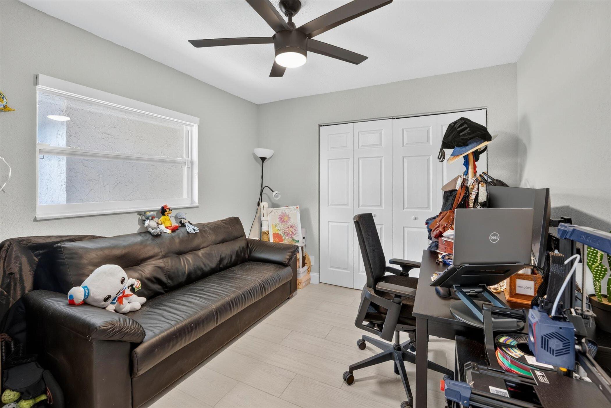 8131 NW 44TH, Lauderhill FL 33351