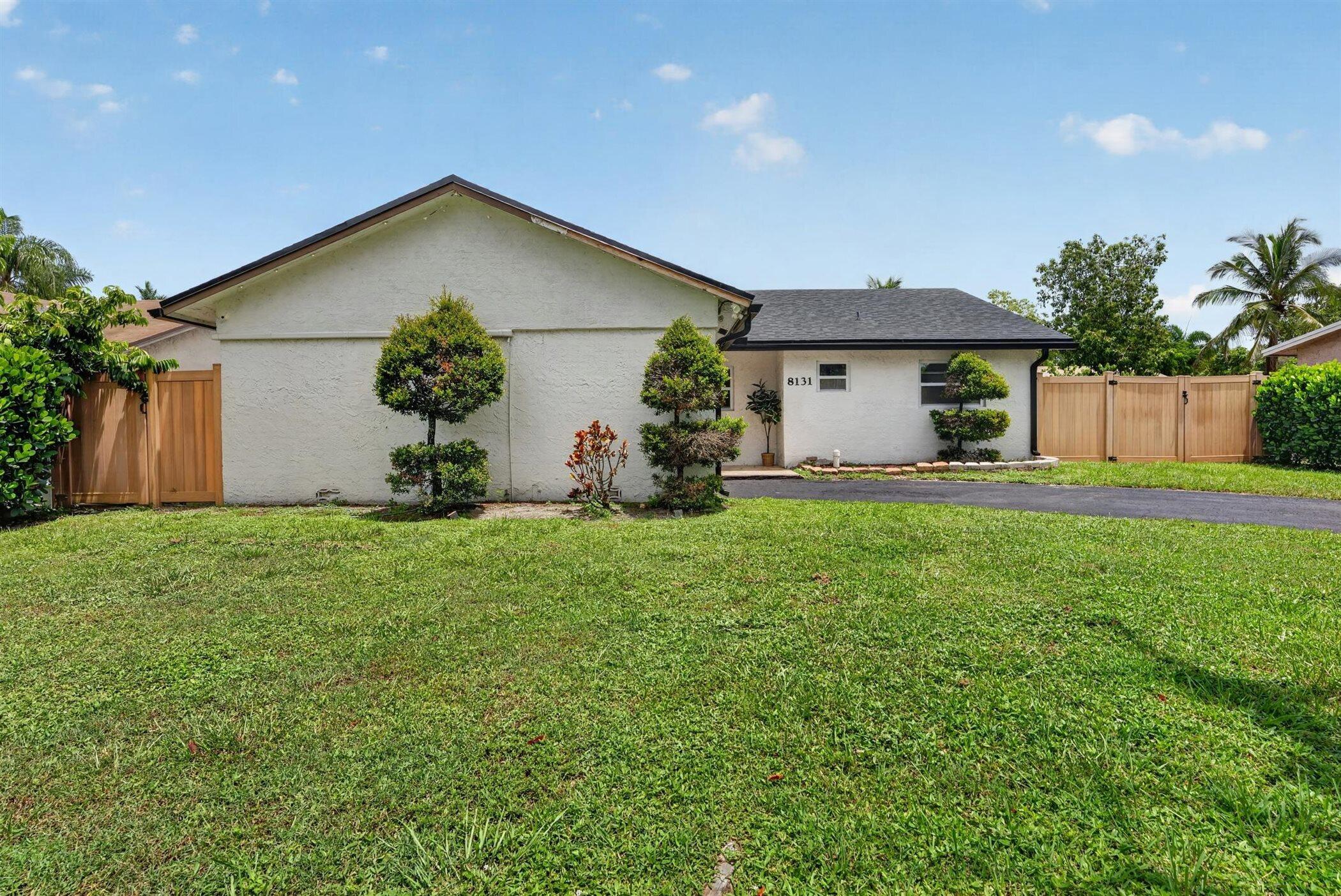 8131 NW 44TH, Lauderhill FL 33351