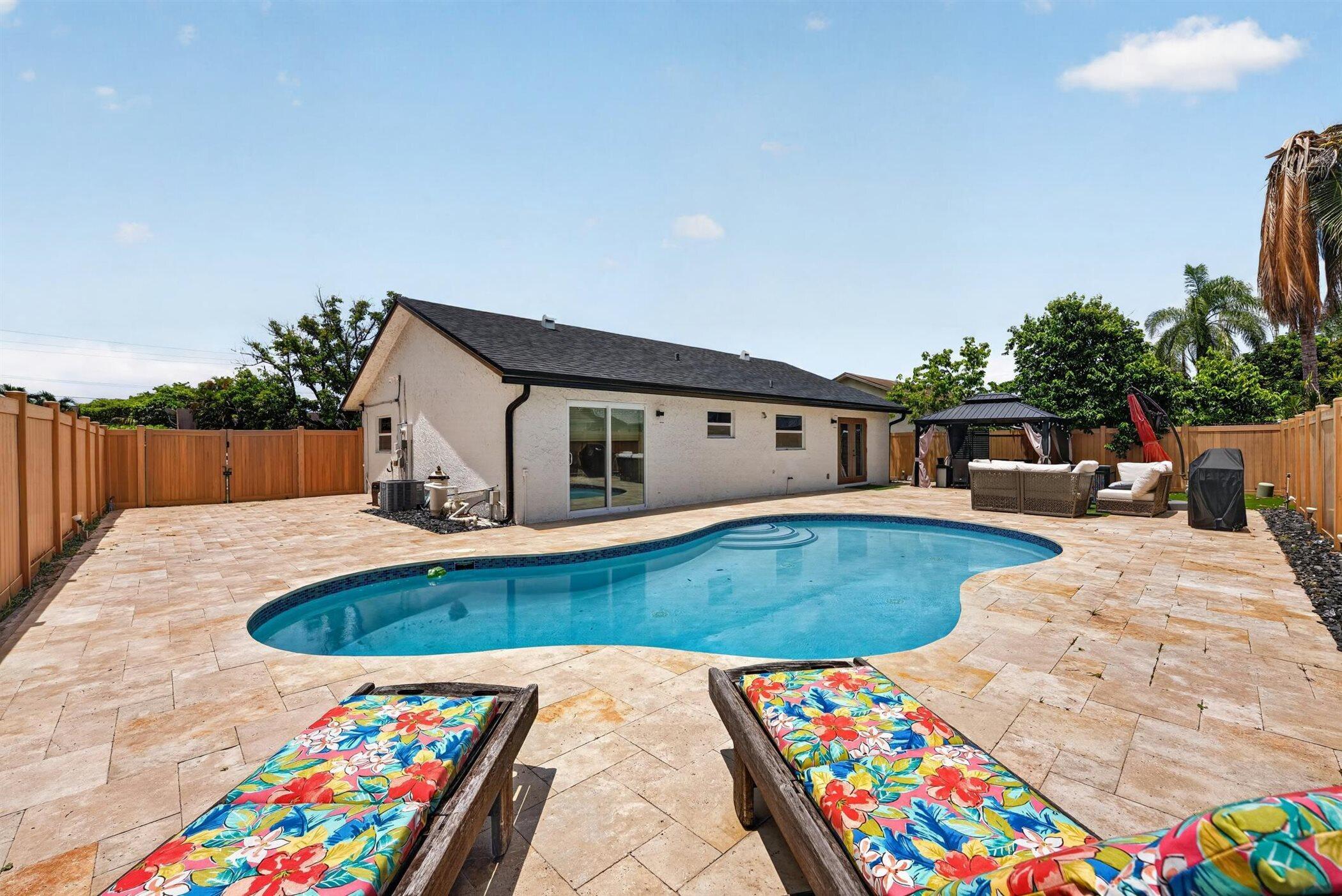 8131 NW 44TH, Lauderhill FL 33351