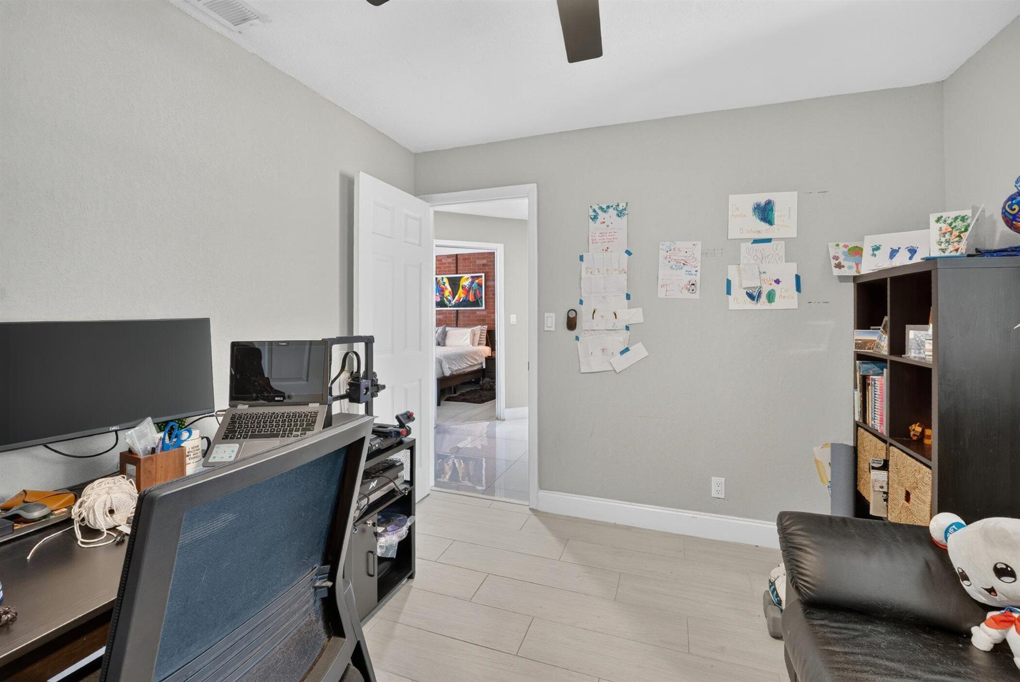 8131 NW 44TH, Lauderhill FL 33351