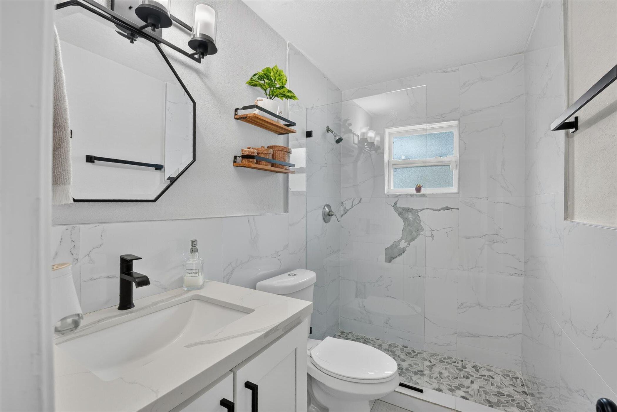 8131 NW 44TH, Lauderhill FL 33351