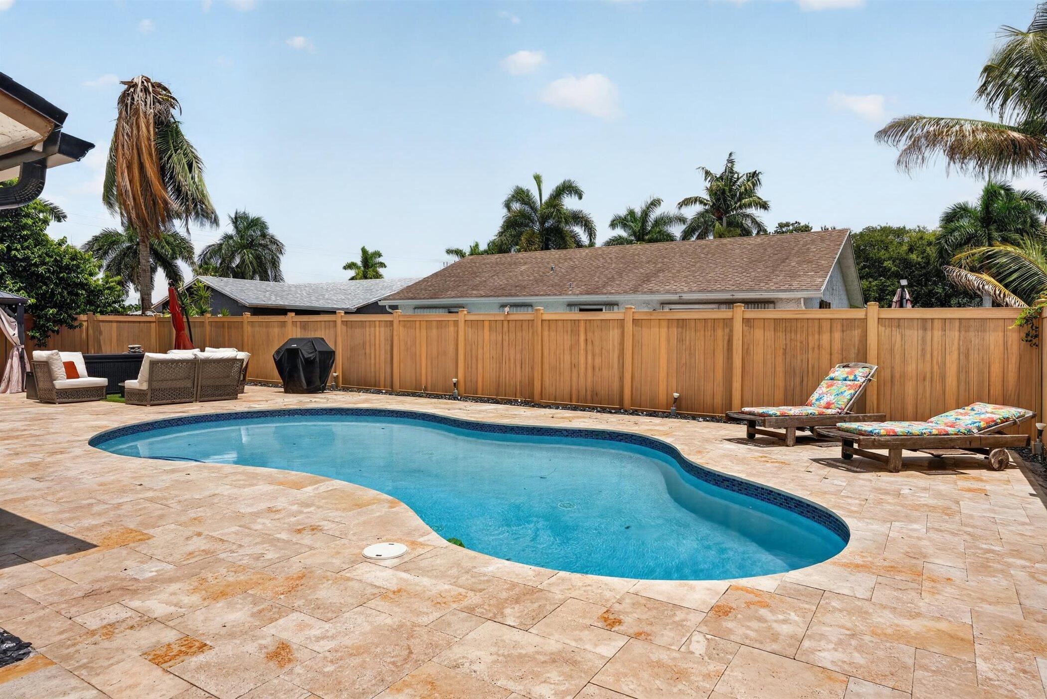 8131 NW 44TH, Lauderhill FL 33351