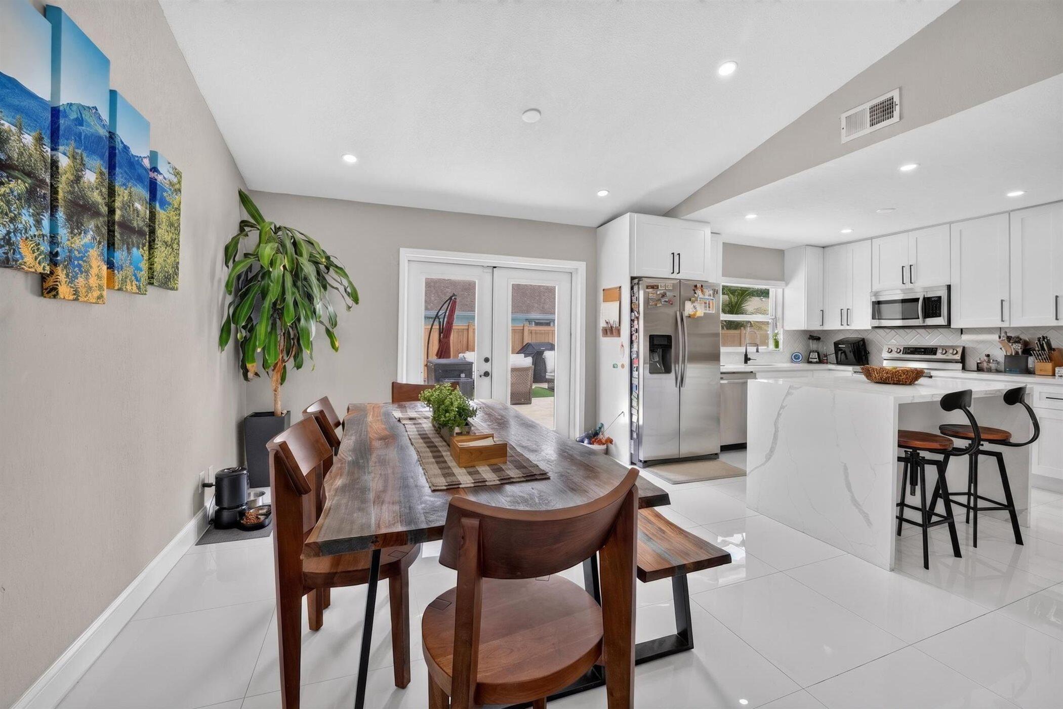 8131 NW 44TH, Lauderhill FL 33351