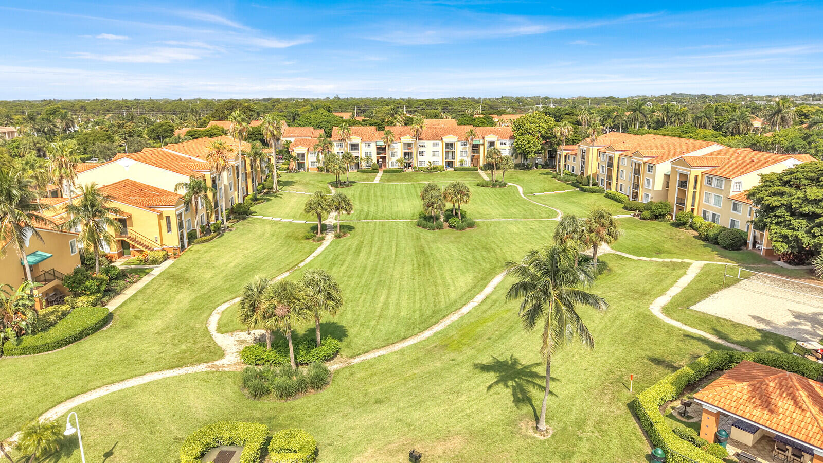 110 Yacht Club #105, Hypoluxo FL 33462