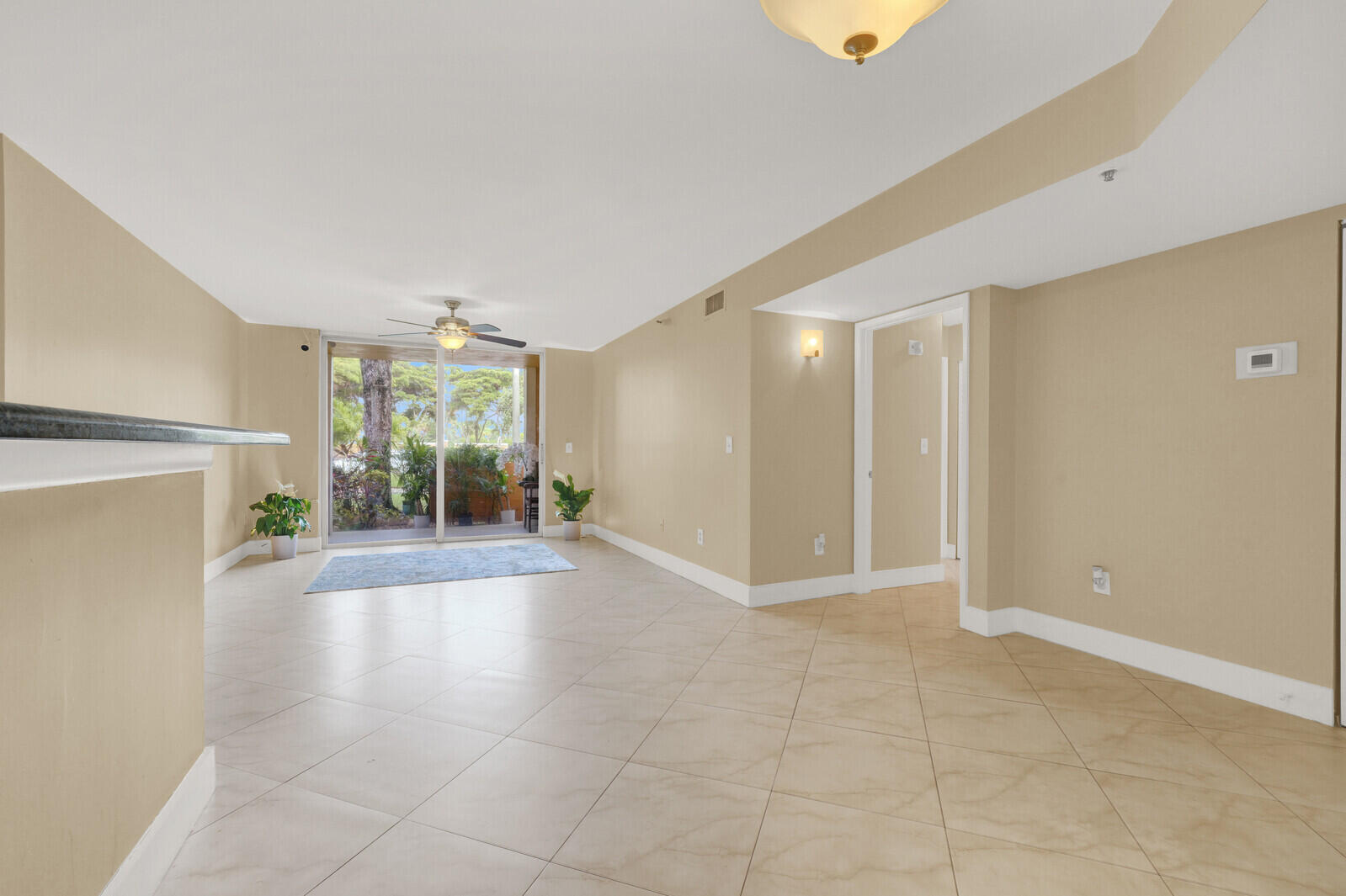 110 Yacht Club #105, Hypoluxo FL 33462