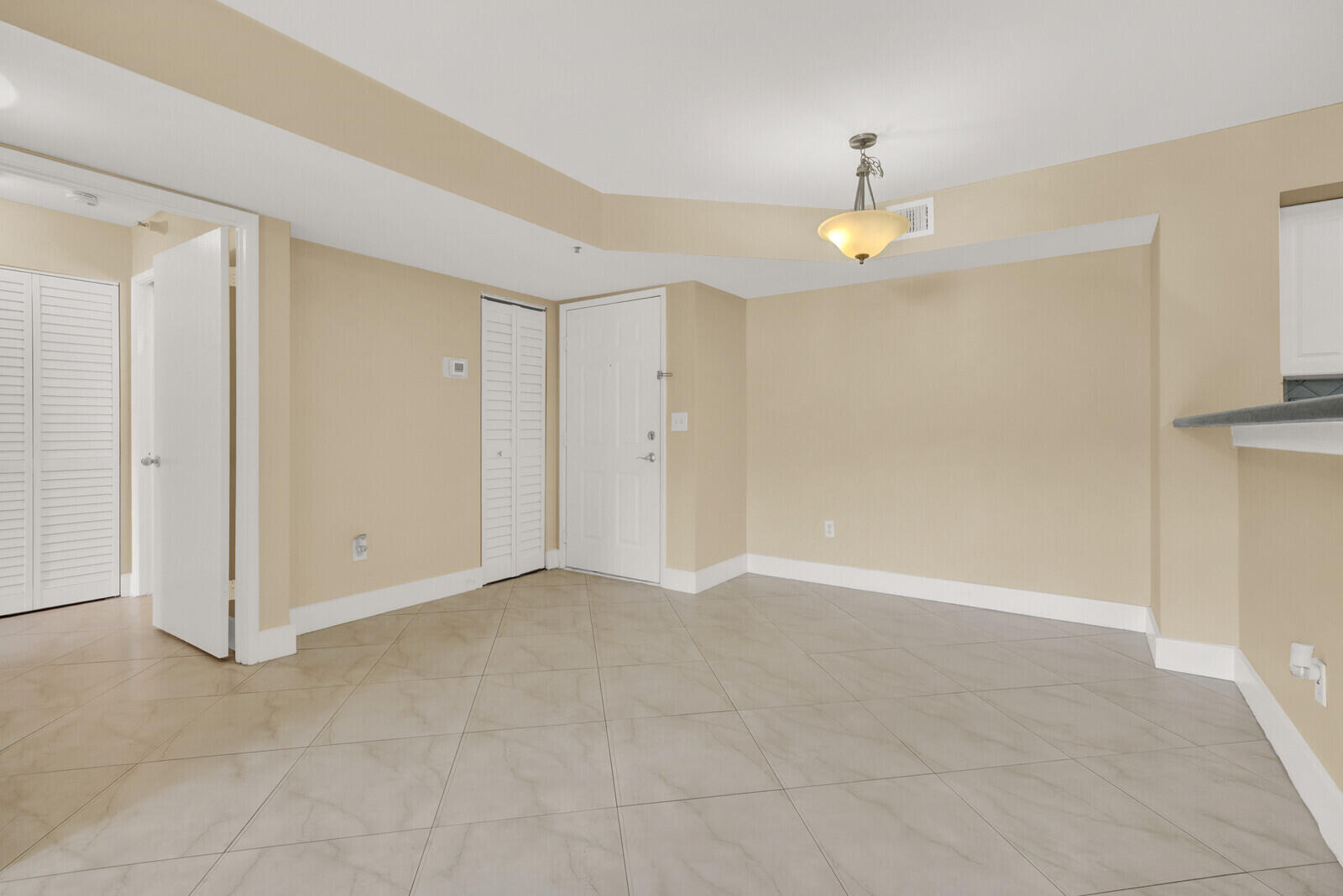 110 Yacht Club #105, Hypoluxo FL 33462