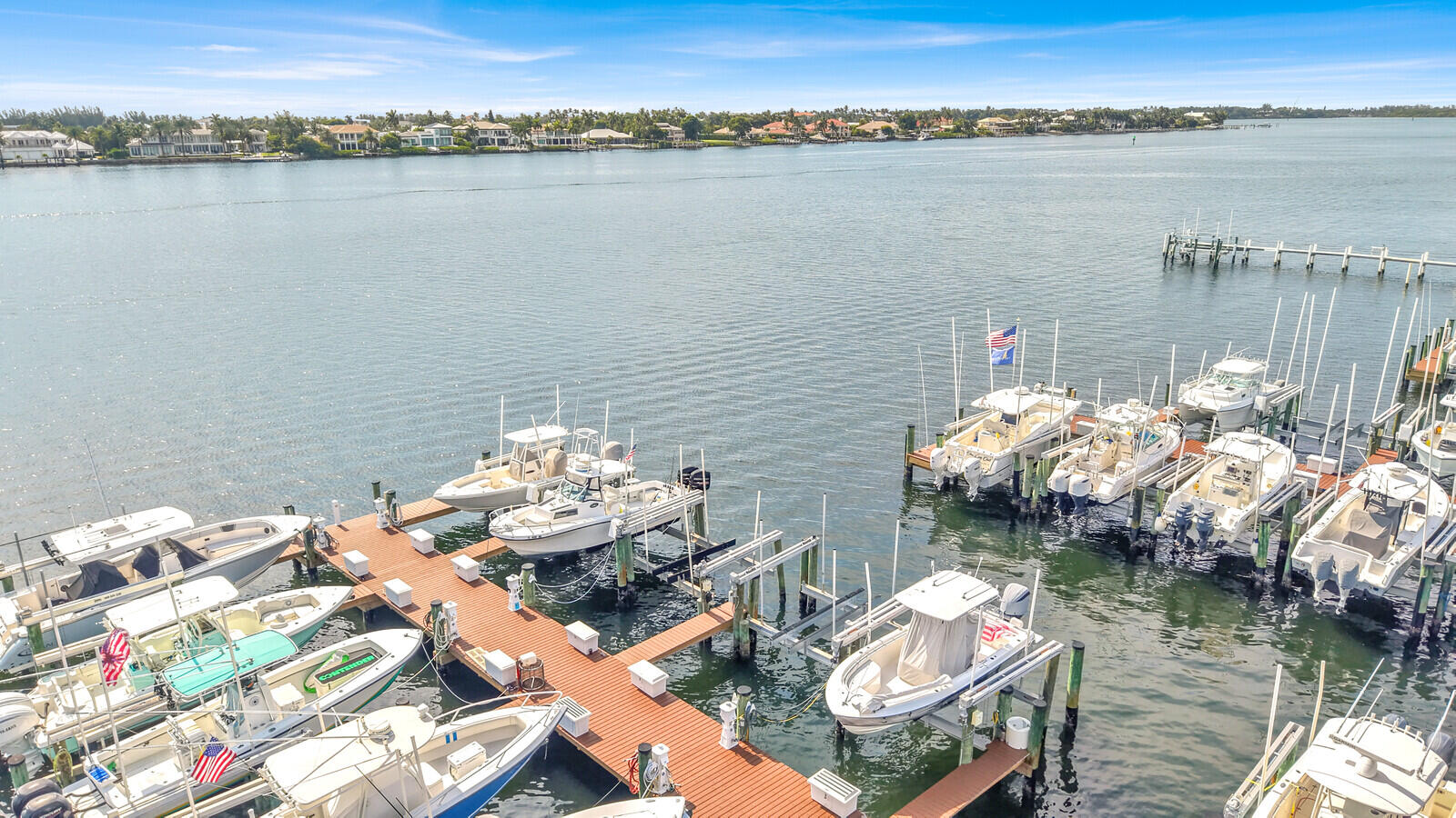 110 Yacht Club #105, Hypoluxo FL 33462