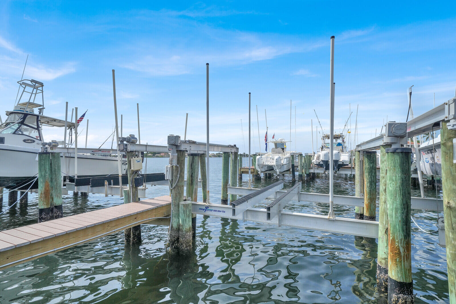 110 Yacht Club #105, Hypoluxo FL 33462