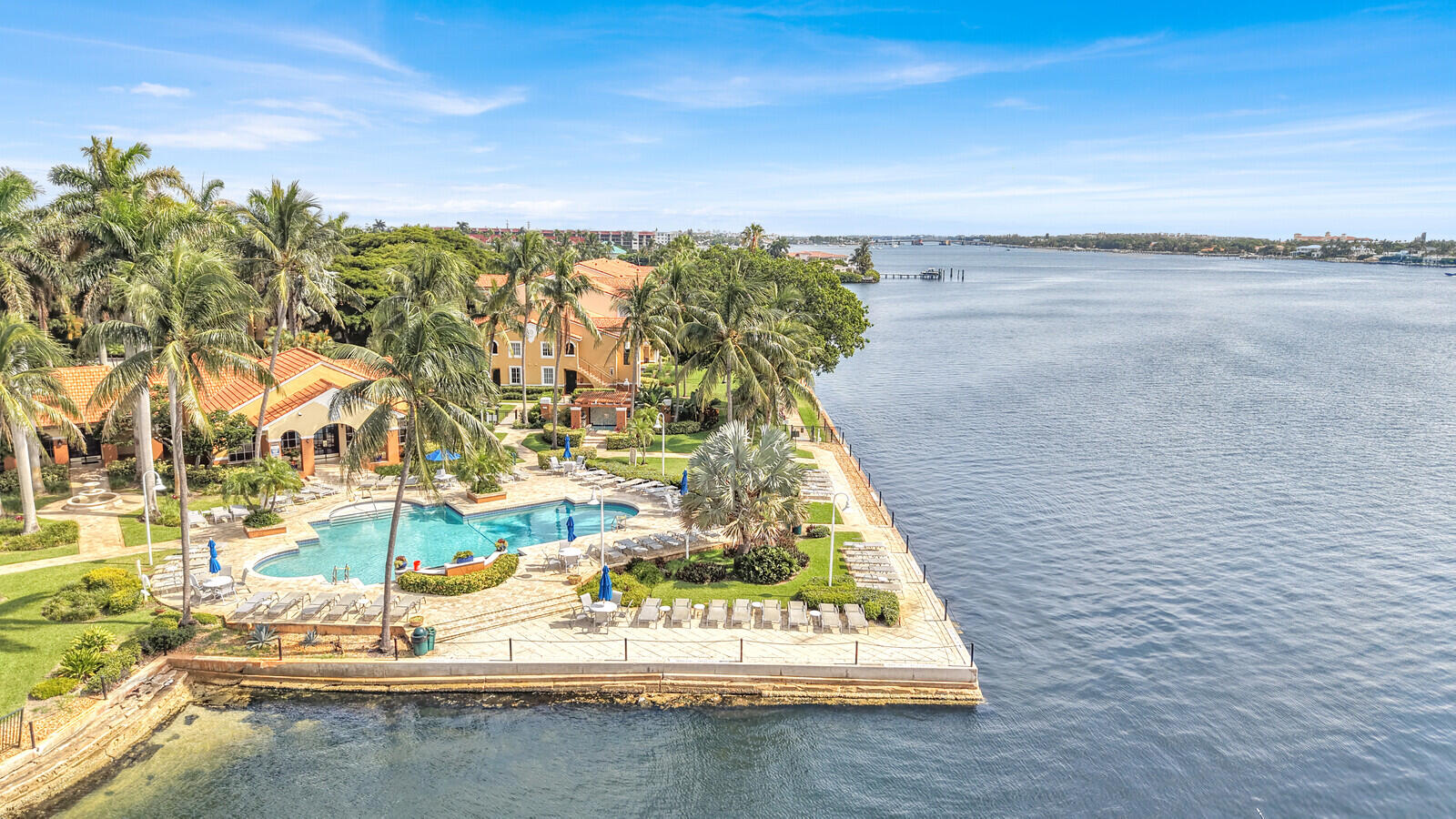 110 Yacht Club #105, Hypoluxo FL 33462