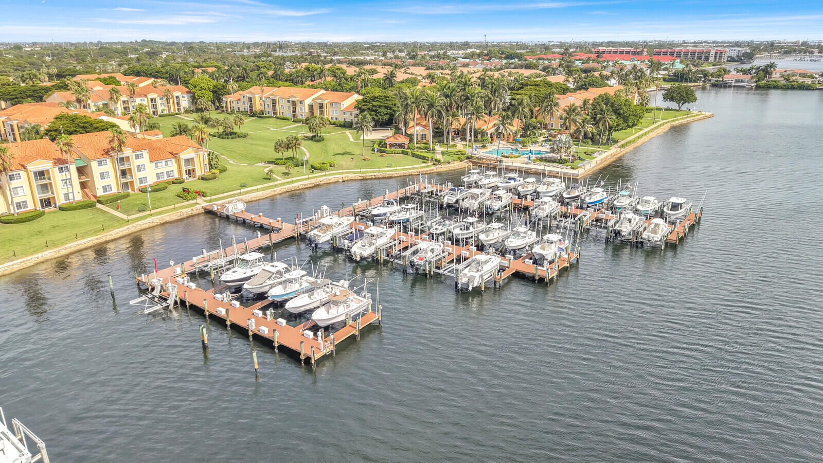 110 Yacht Club #105, Hypoluxo FL 33462