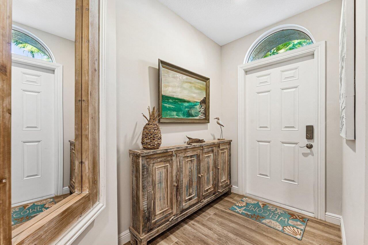813 Estancia, Boynton Beach FL 33435