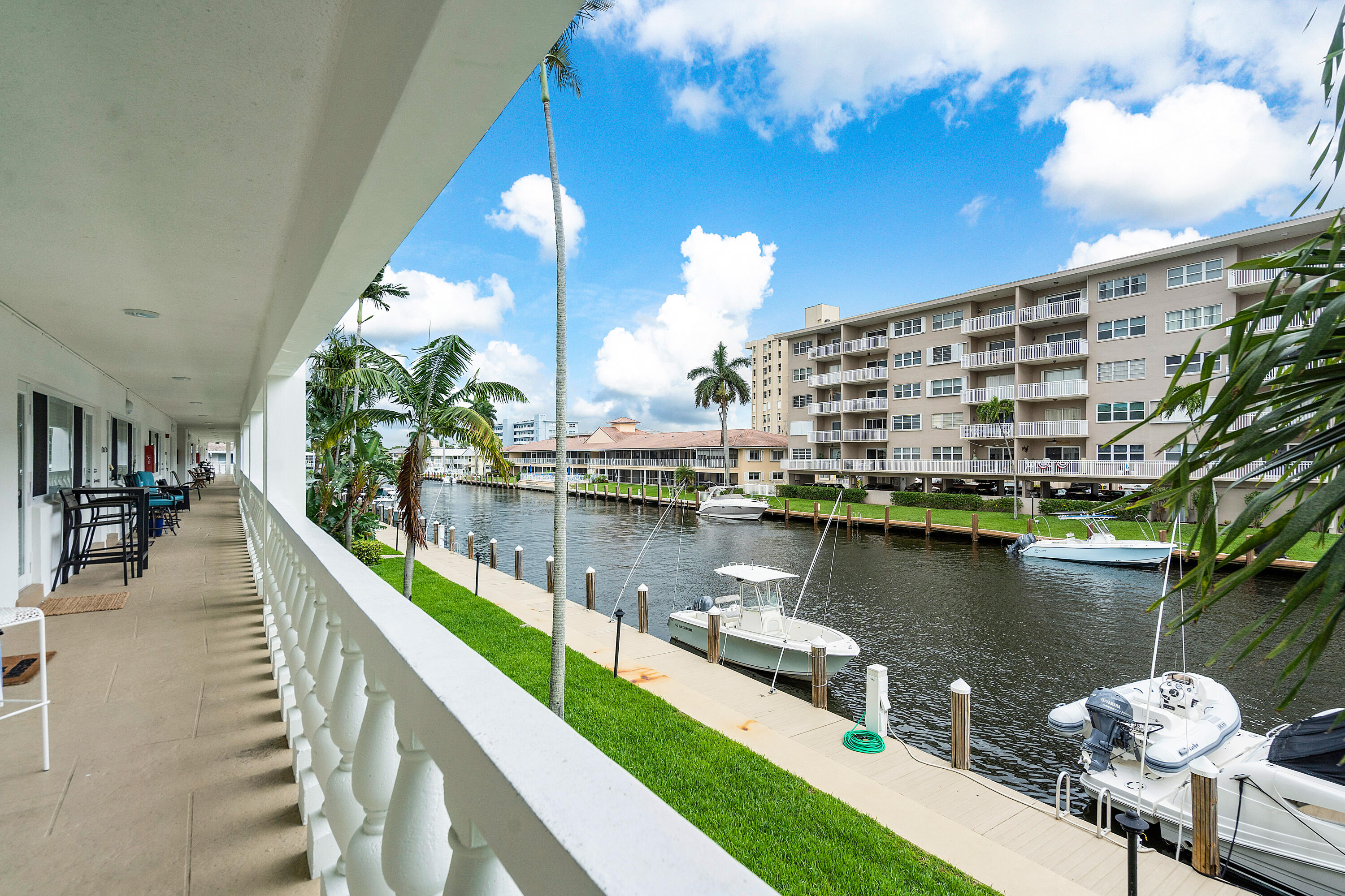 2881 NE 32nd #220, Fort Lauderdale FL 33306