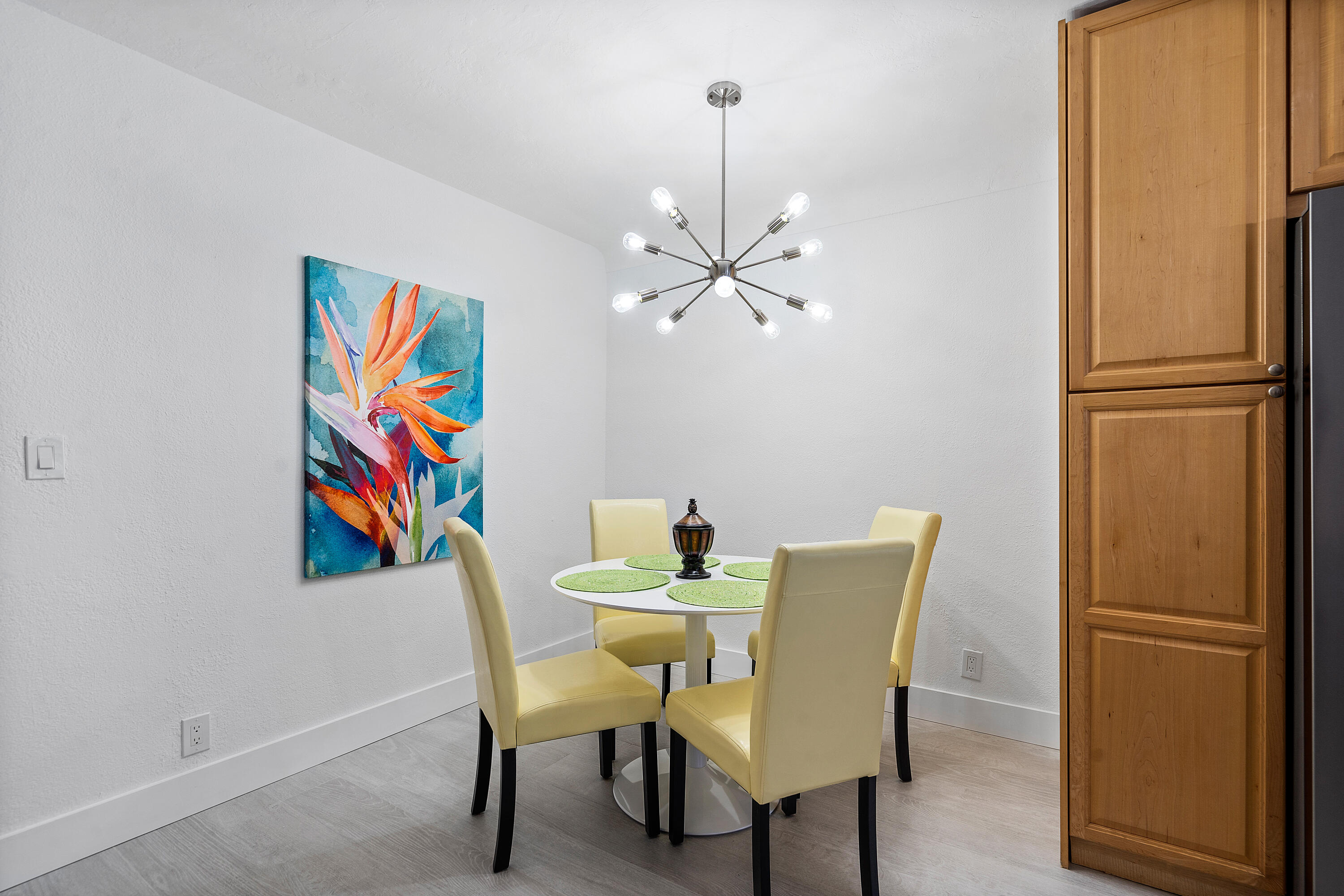 2881 NE 32nd #220, Fort Lauderdale FL 33306