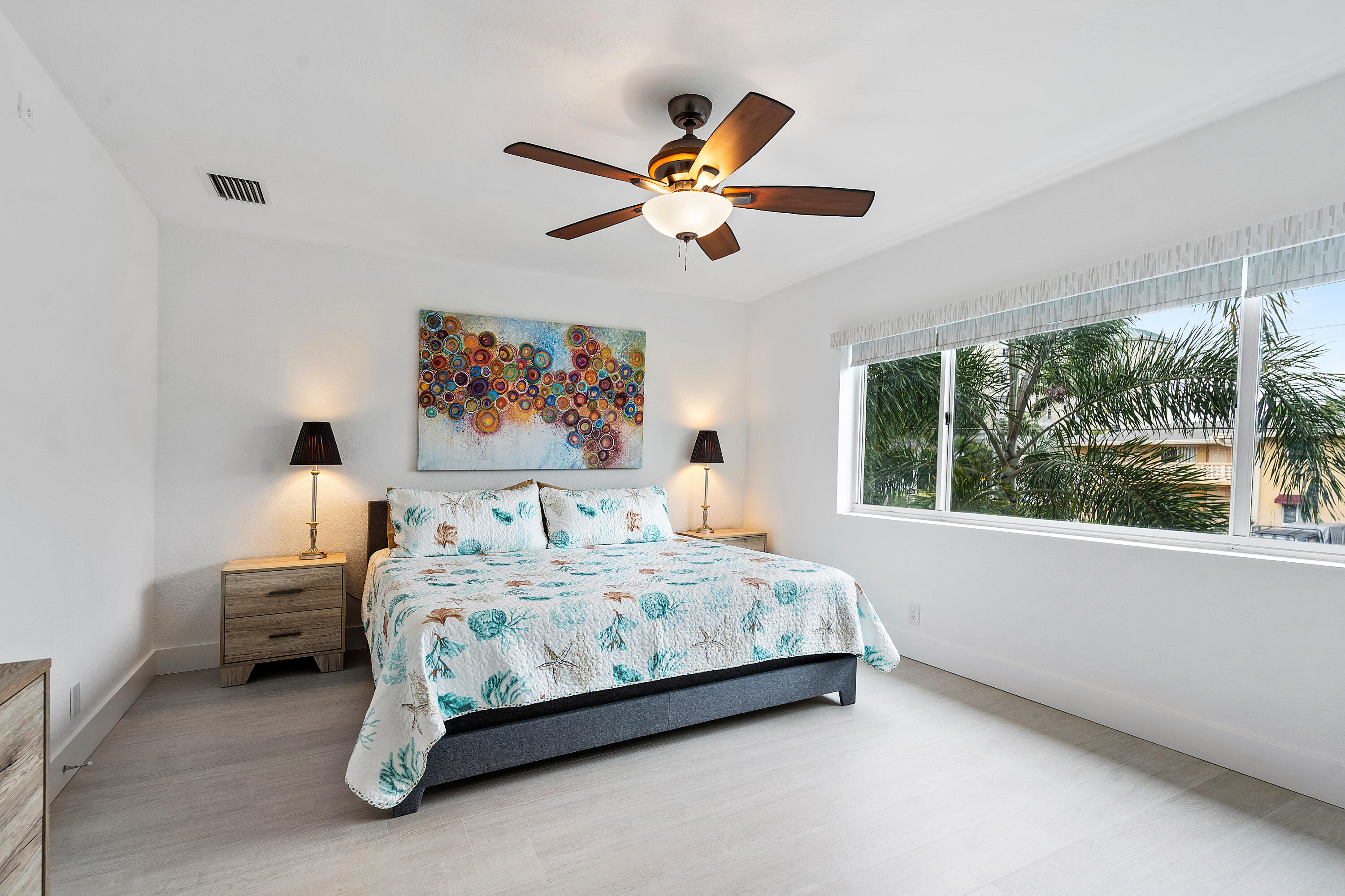 2881 NE 32nd #220, Fort Lauderdale FL 33306