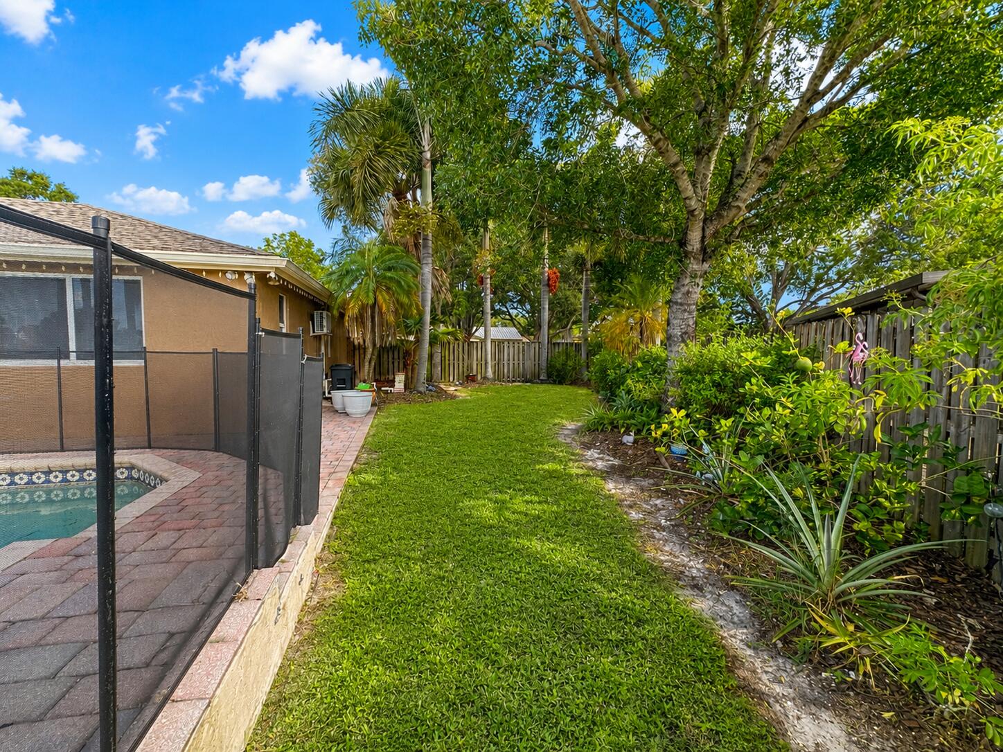 5040 SW 117th, Cooper City FL 33330