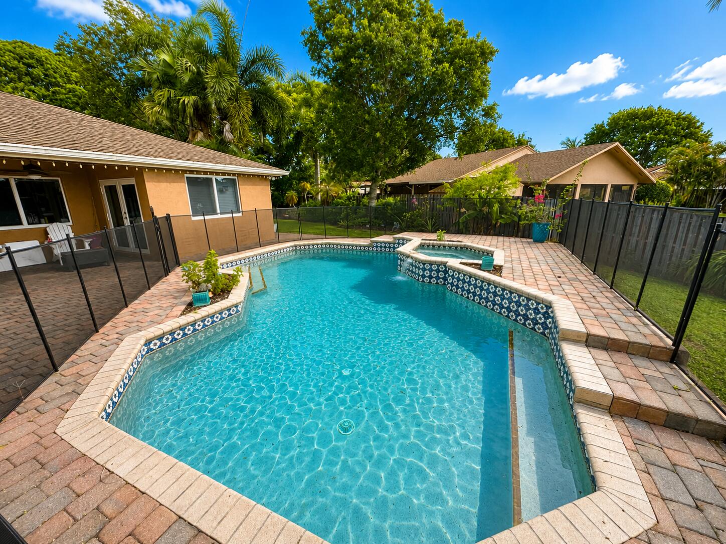 5040 SW 117th, Cooper City FL 33330