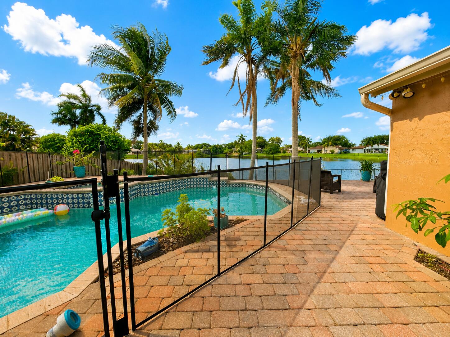 5040 SW 117th, Cooper City FL 33330