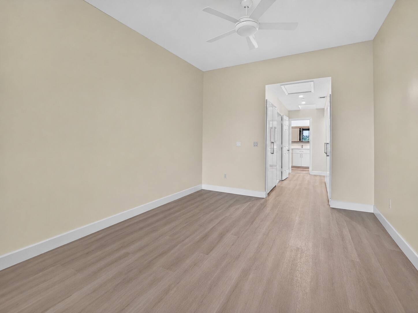 7460 La Paz #304, Boca Raton FL 33433