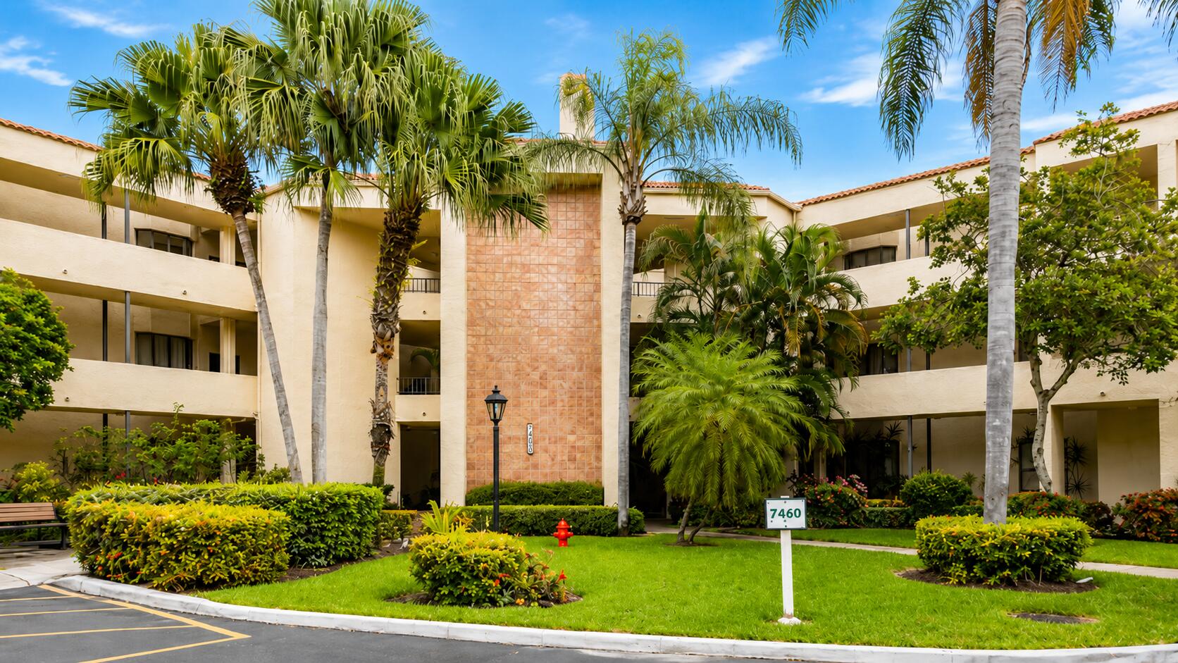 7460 La Paz #304, Boca Raton FL 33433
