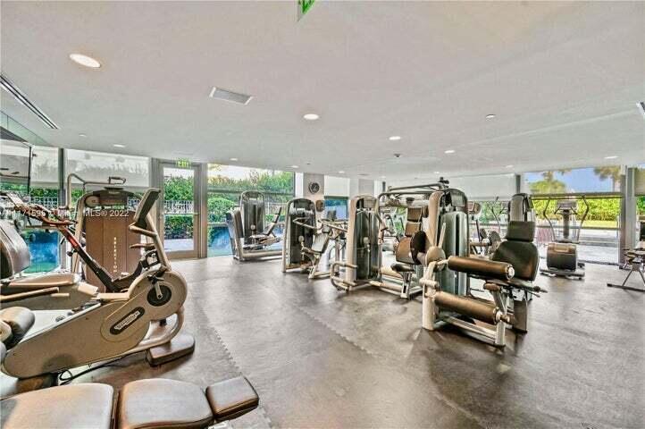 5875 COLLINS #1606, Miami Beach FL 33140