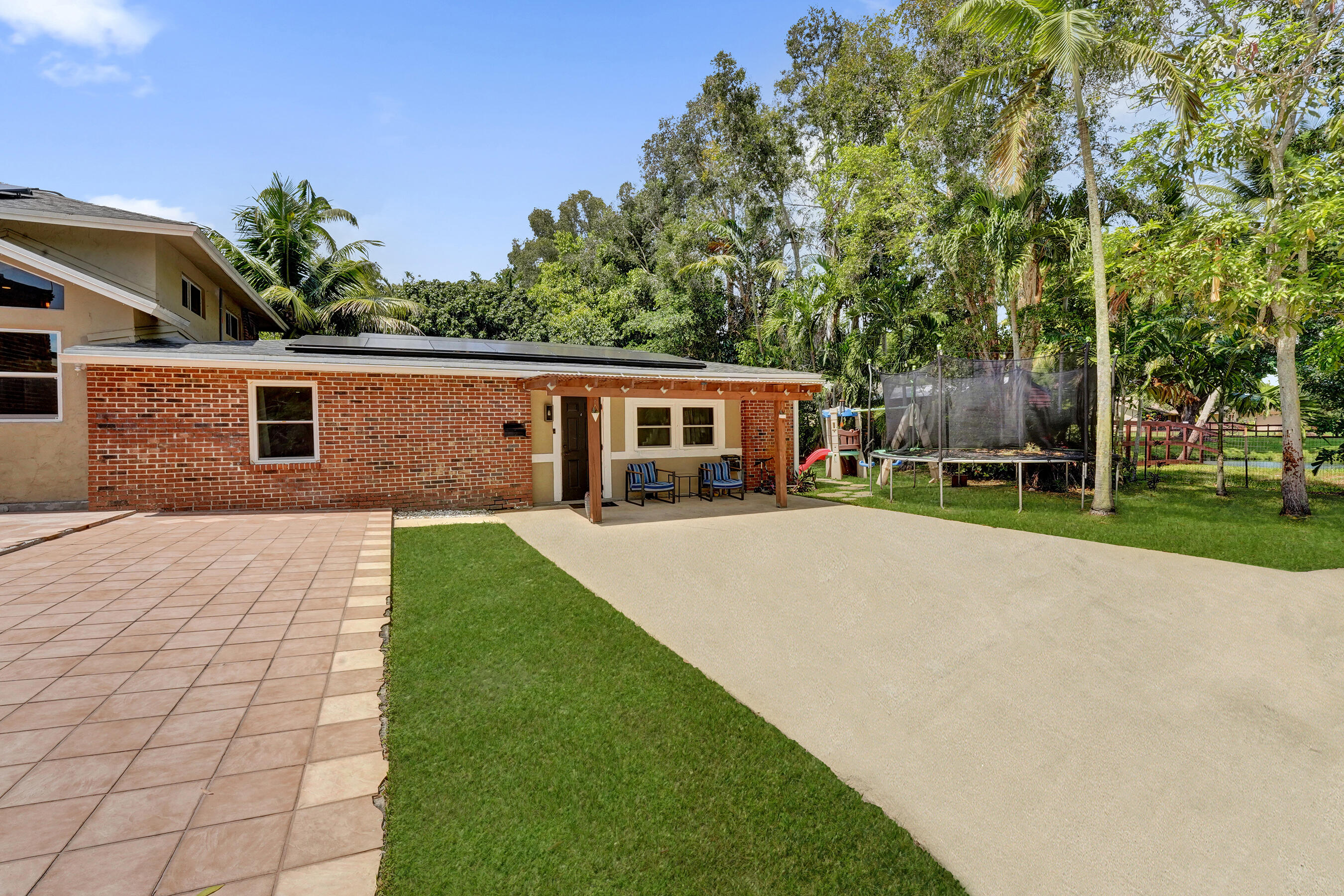 10951 SW 58th, Davie FL 33328