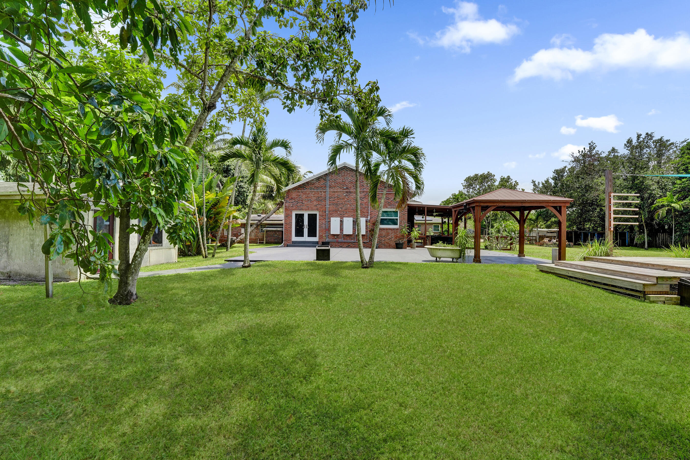 10951 SW 58th, Davie FL 33328