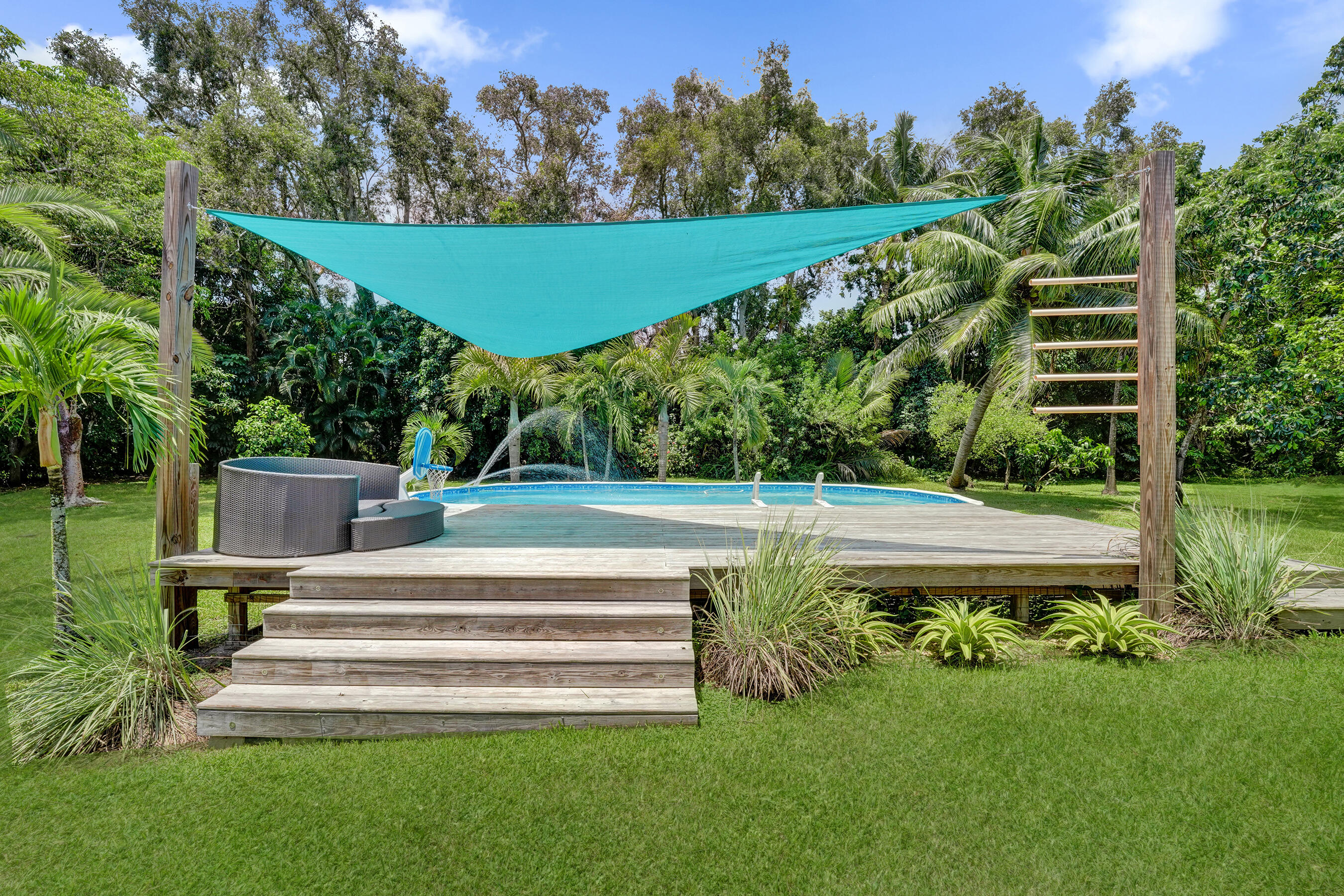 10951 SW 58th, Davie FL 33328