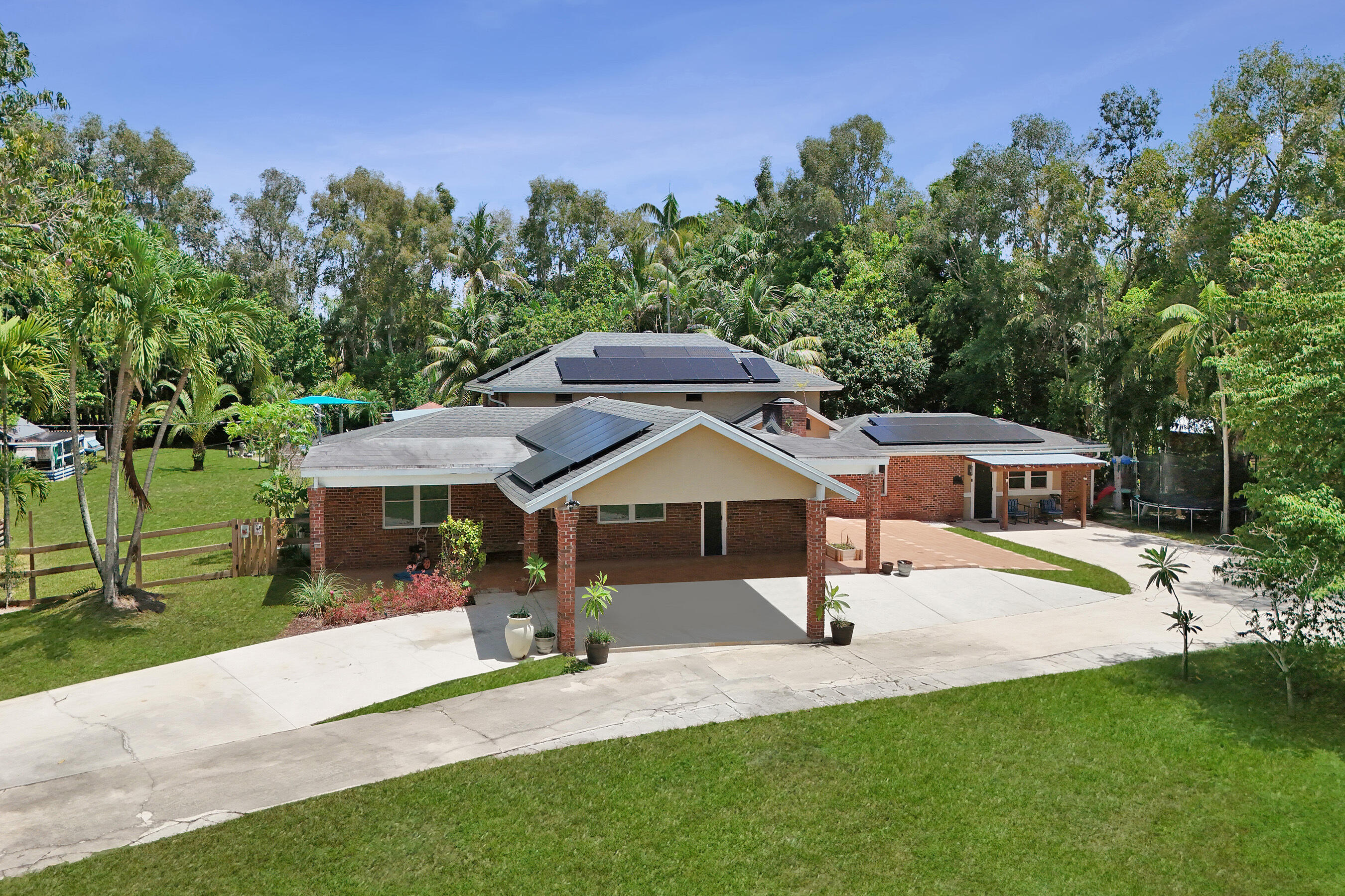 10951 SW 58th, Davie FL 33328