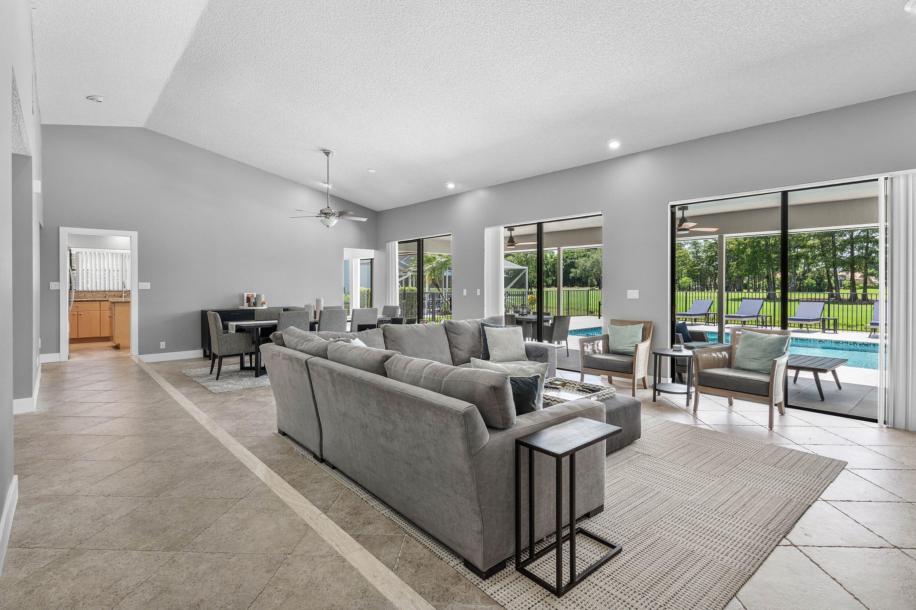 10891 Boca Woods, Boca Raton FL 33428