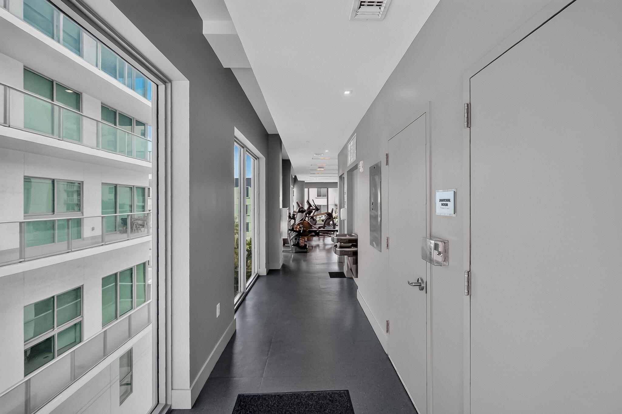 1600 SW 1ST #413, Miami FL 33129