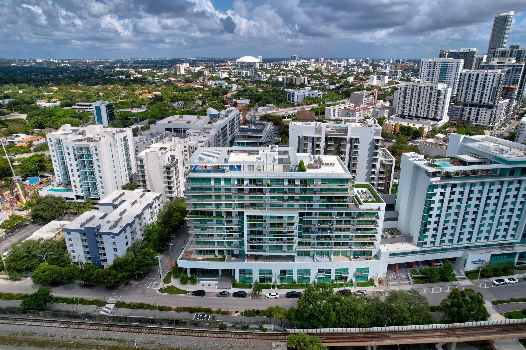 1600 SW 1ST #413, Miami FL 33129