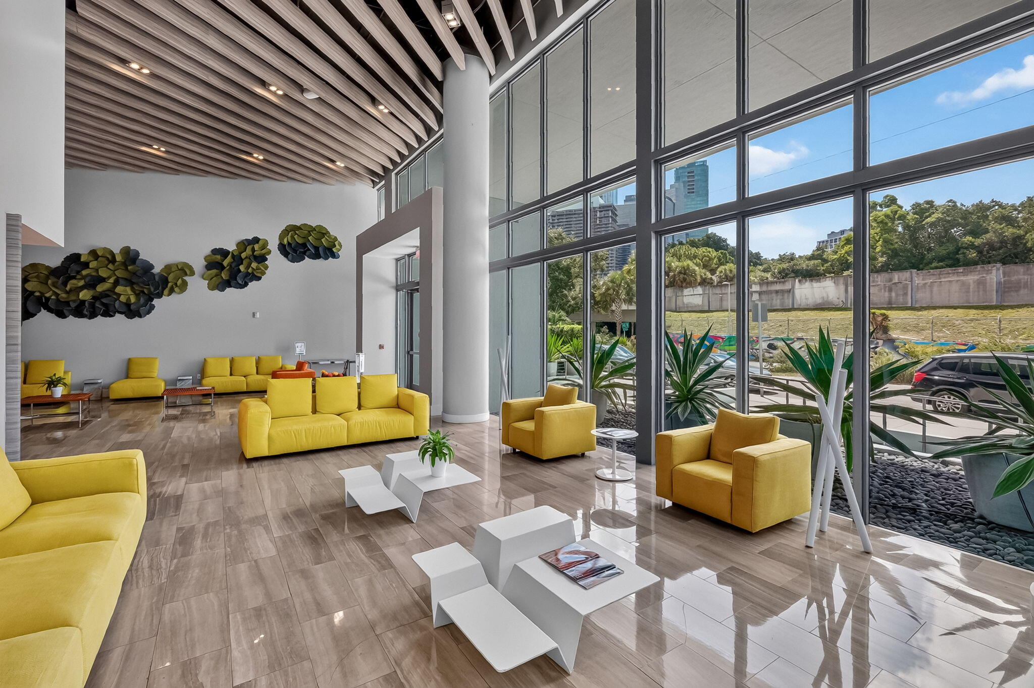 1600 SW 1ST #413, Miami FL 33129