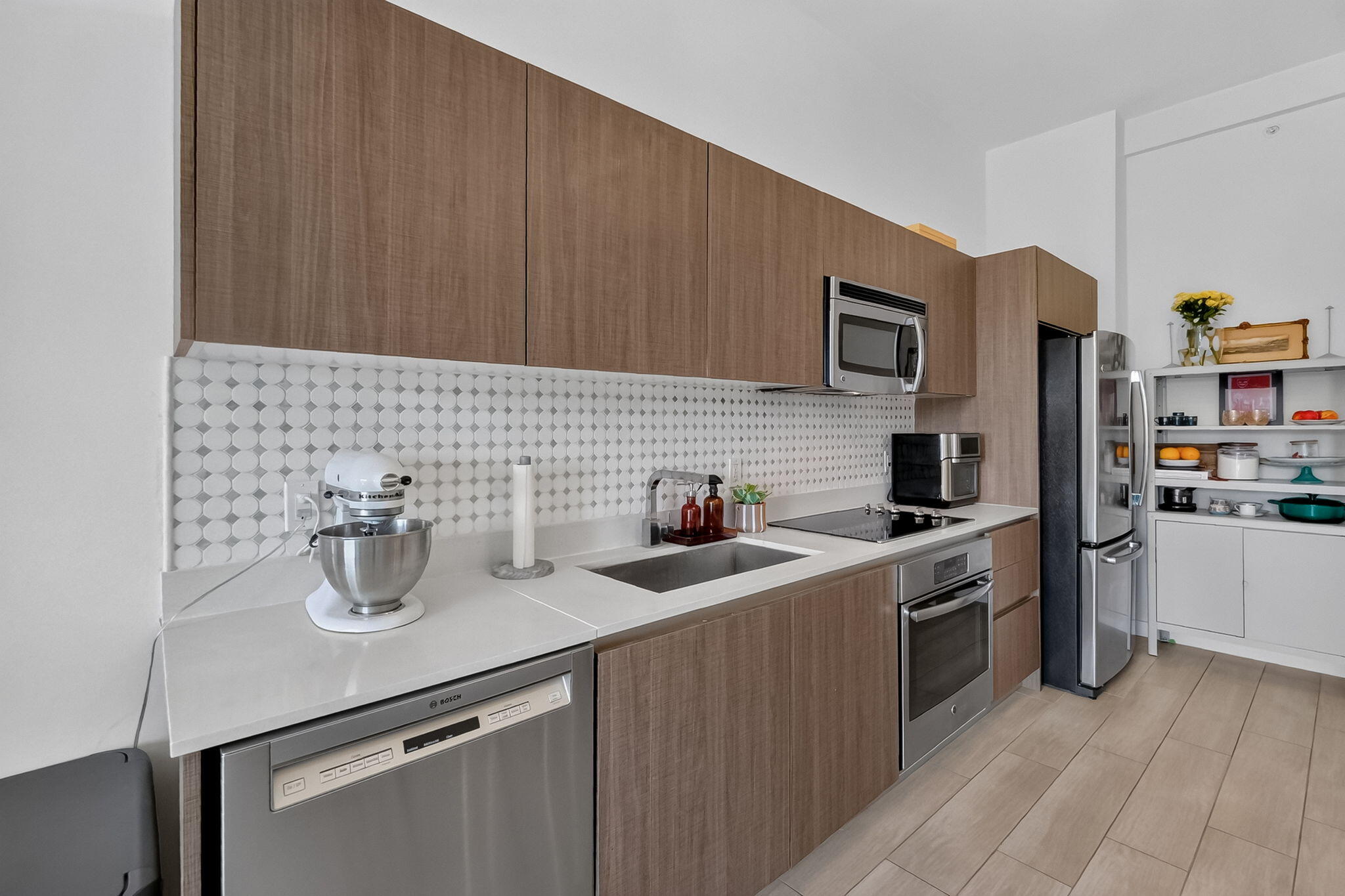1600 SW 1ST #413, Miami FL 33129
