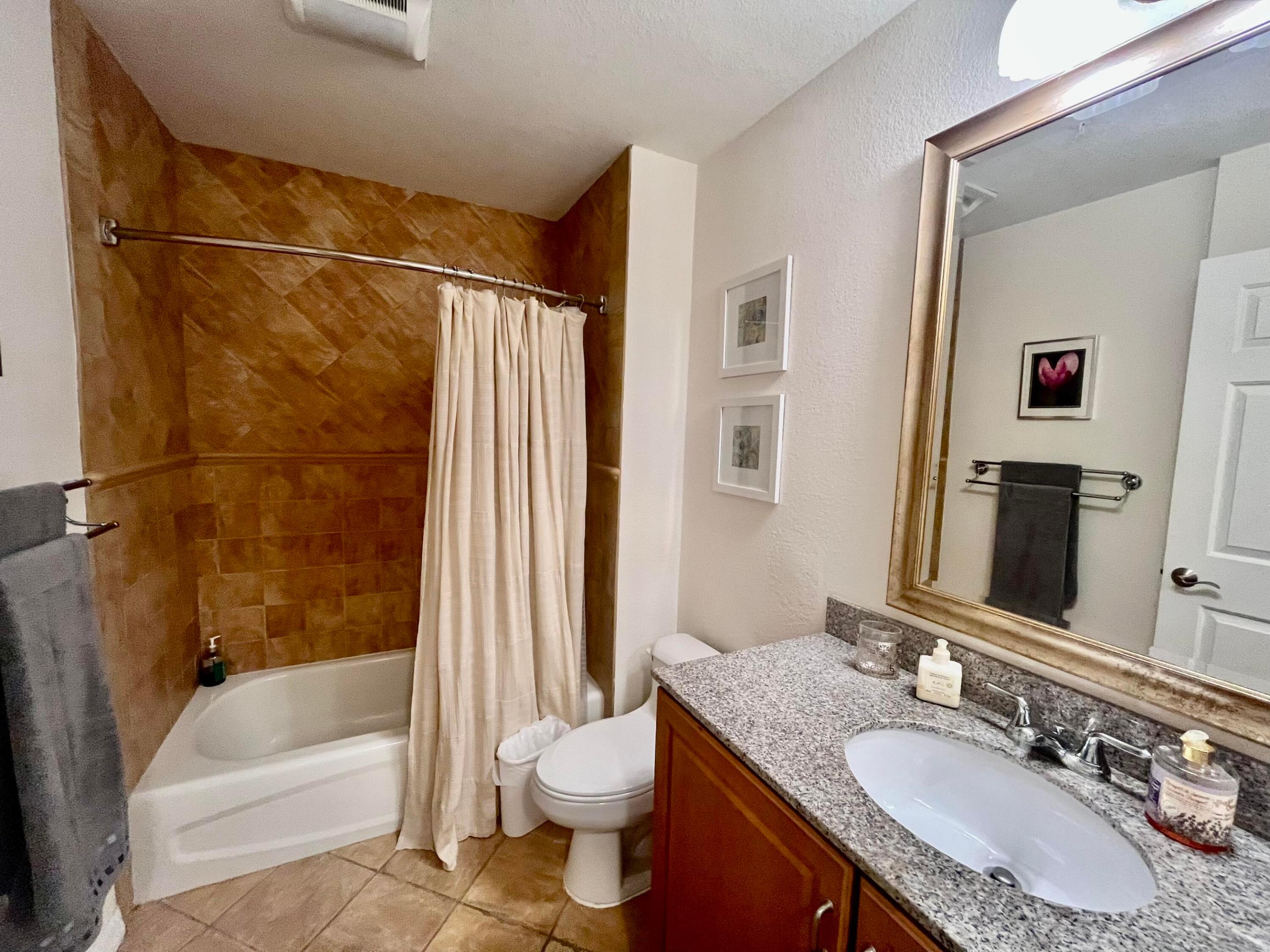 370 GOLFVIEW #302, North Palm Beach FL 33408