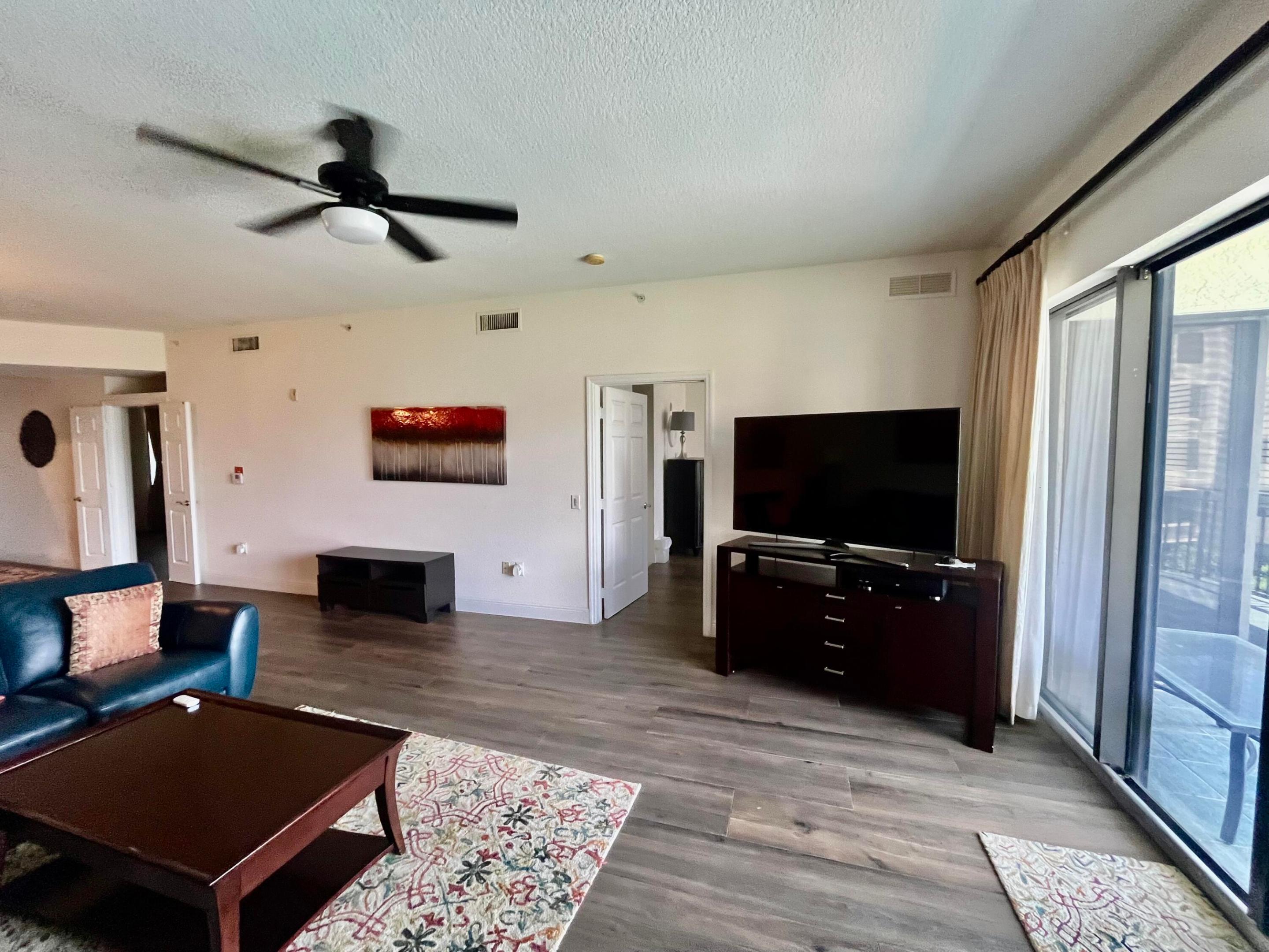 370 GOLFVIEW #302, North Palm Beach FL 33408